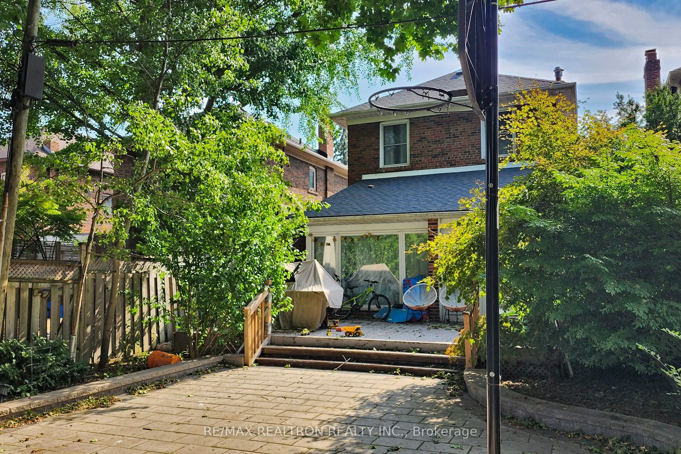 88 Lawrence Avenue E, #Basement
