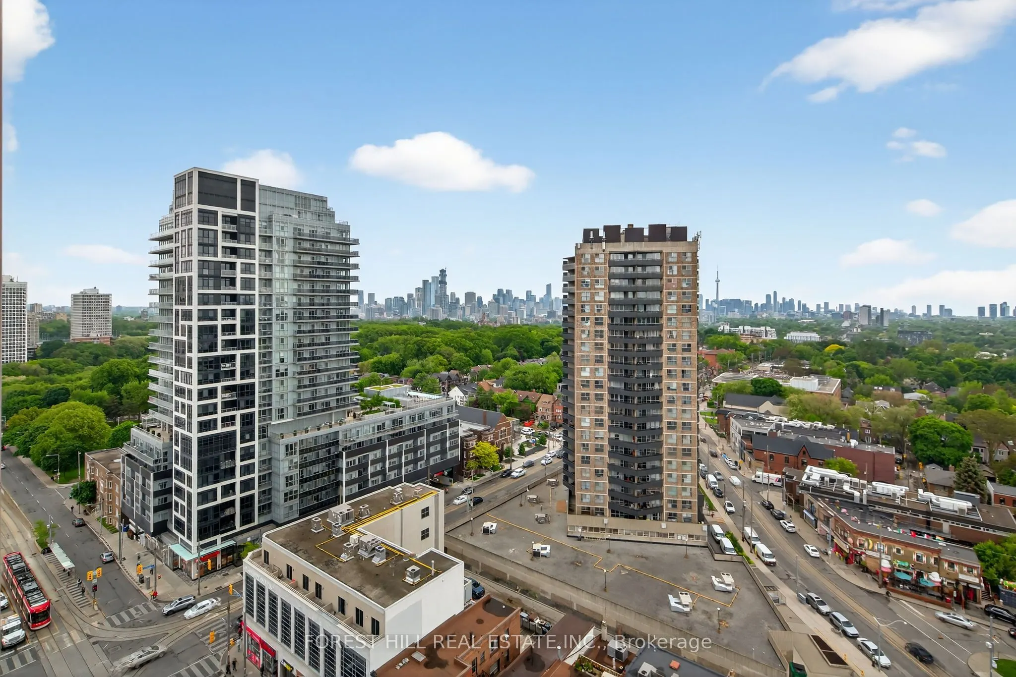 530 St Clair Avenue W, #1608