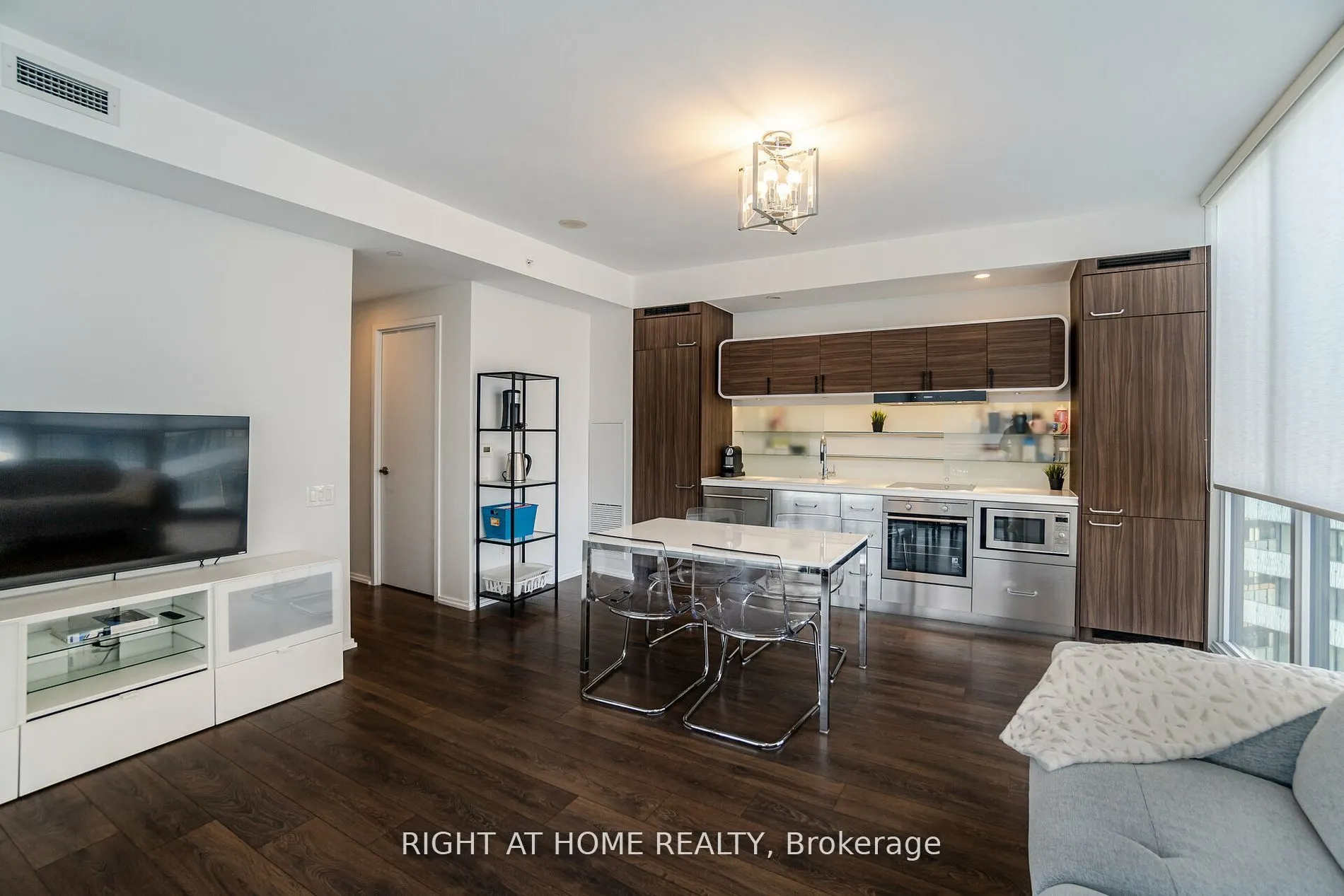 45 Charles Street E, #3910