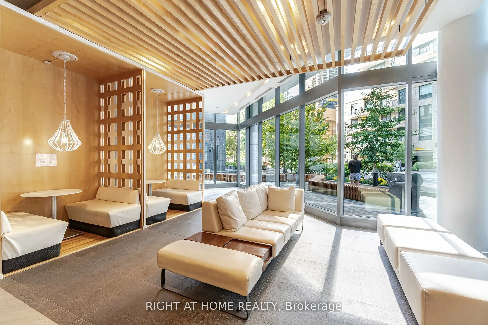 45 Charles Street E, #3910