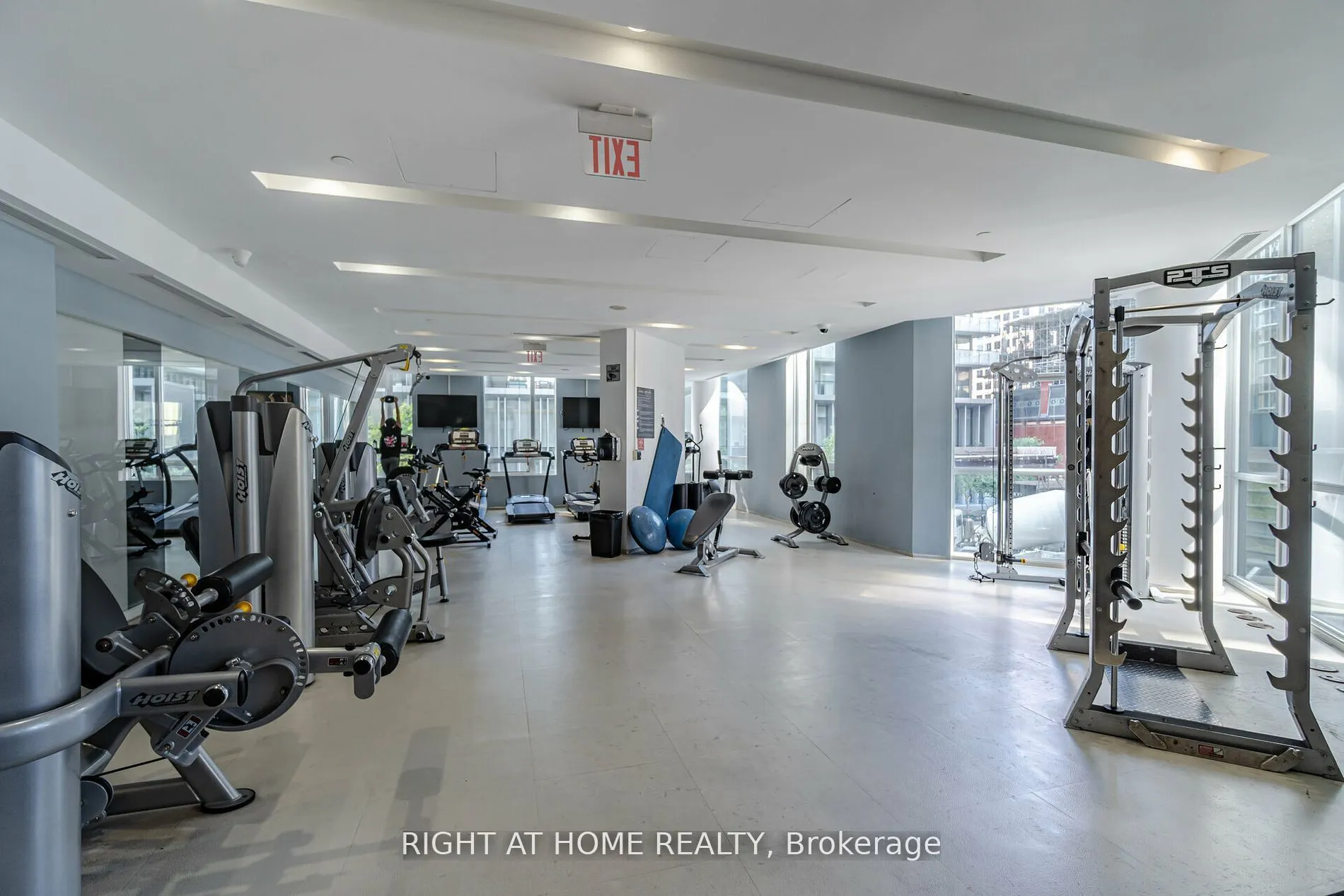 45 Charles Street E, #3910