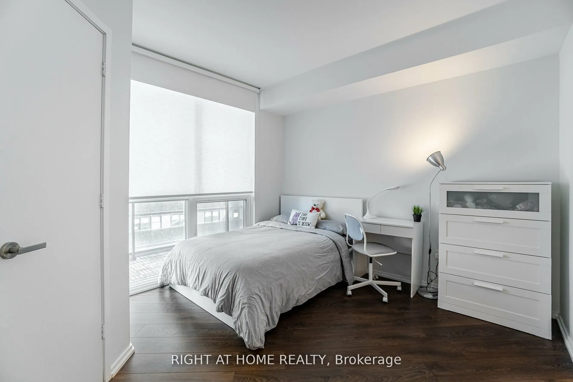 45 Charles Street E, #3910