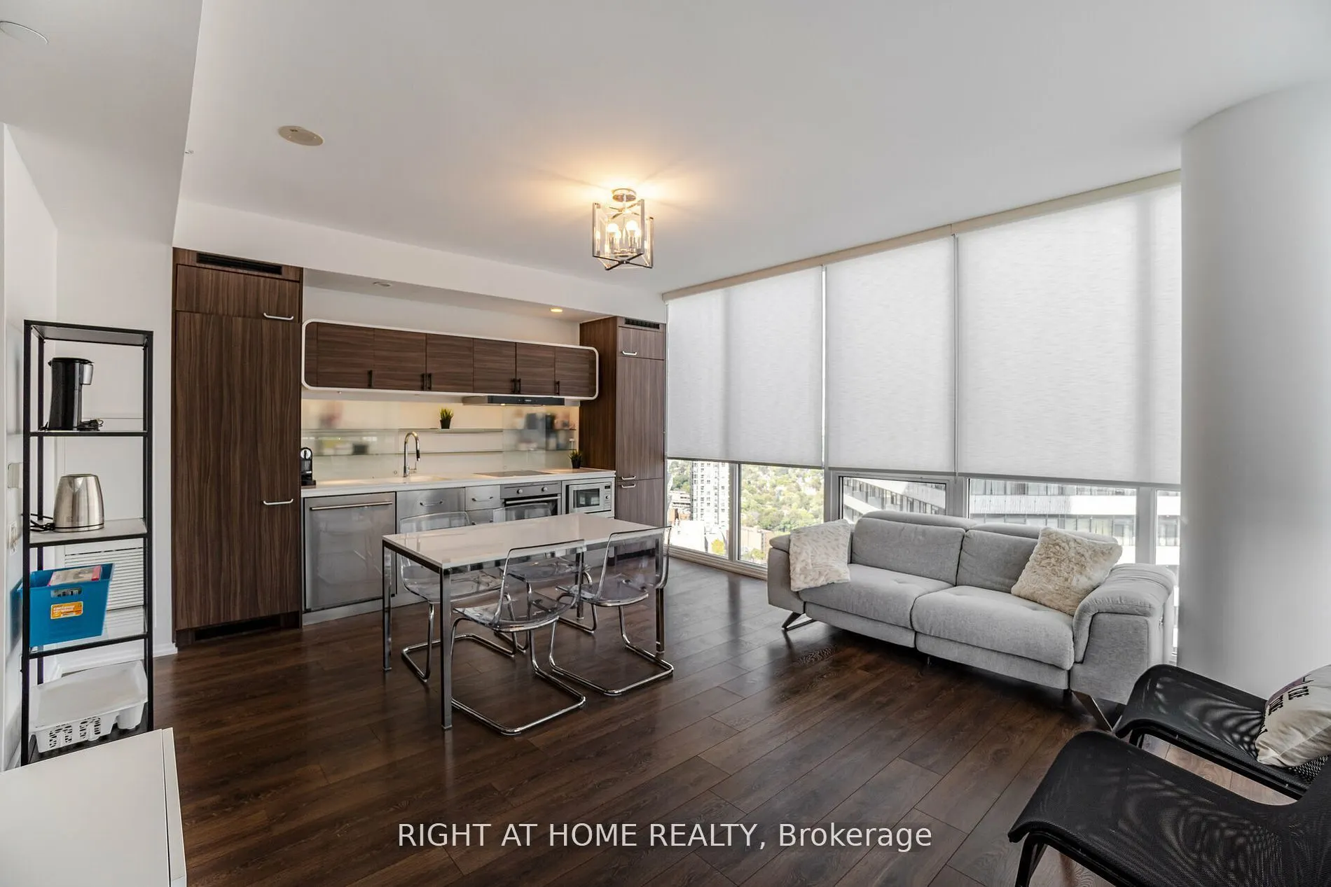 45 Charles Street E, #3910