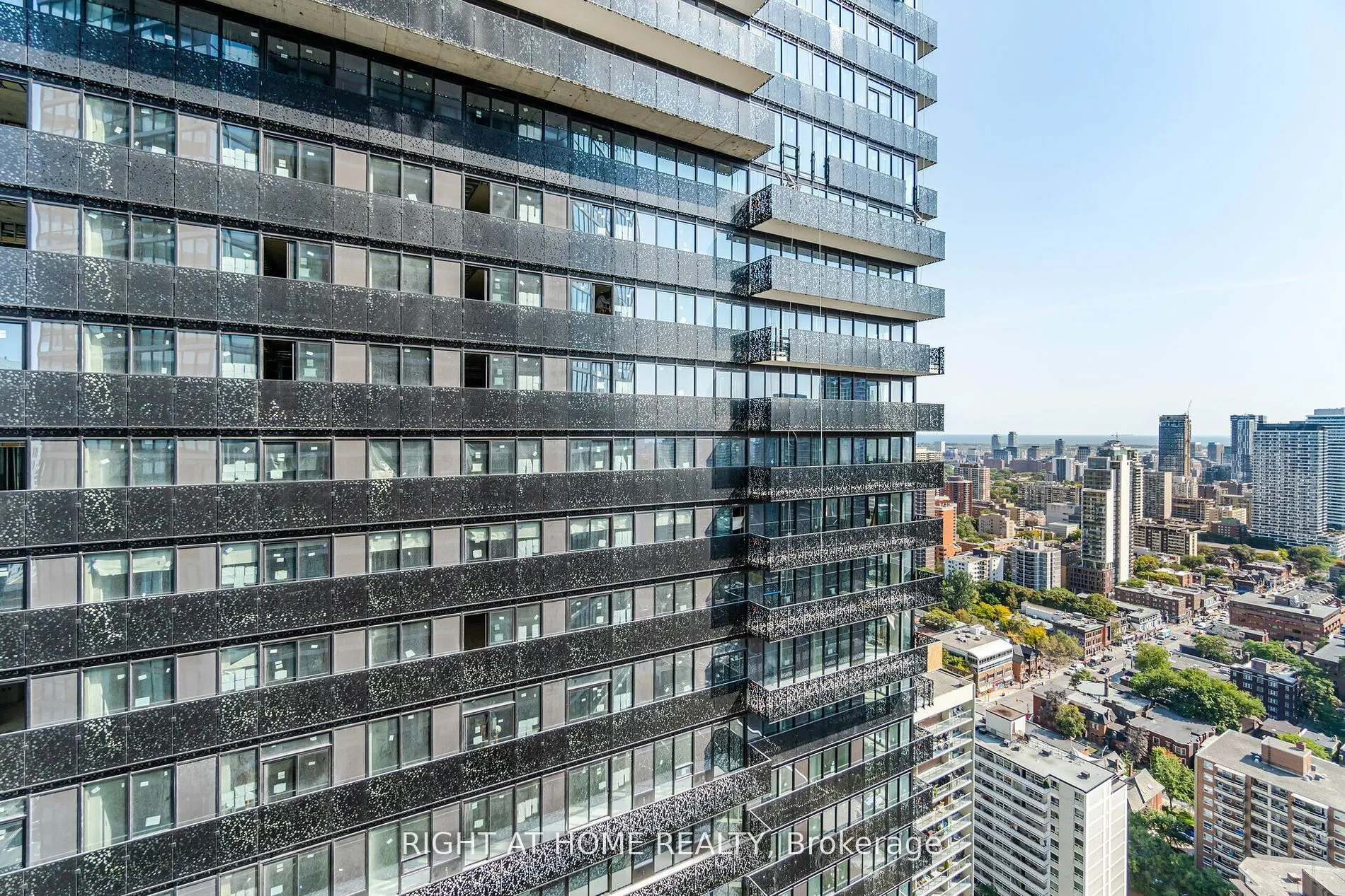 45 Charles Street E, #3910