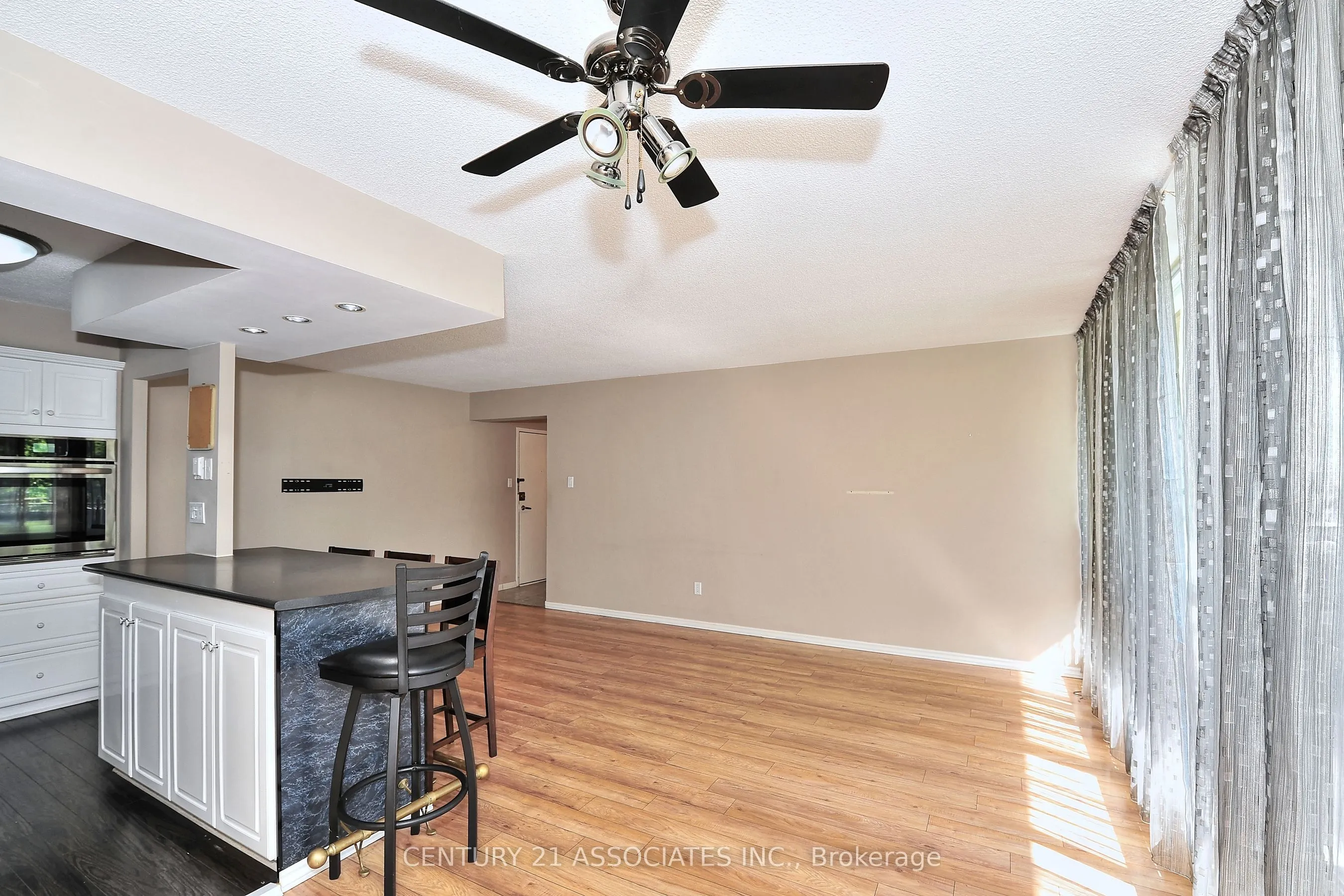 10 Sunrise Avenue, #312