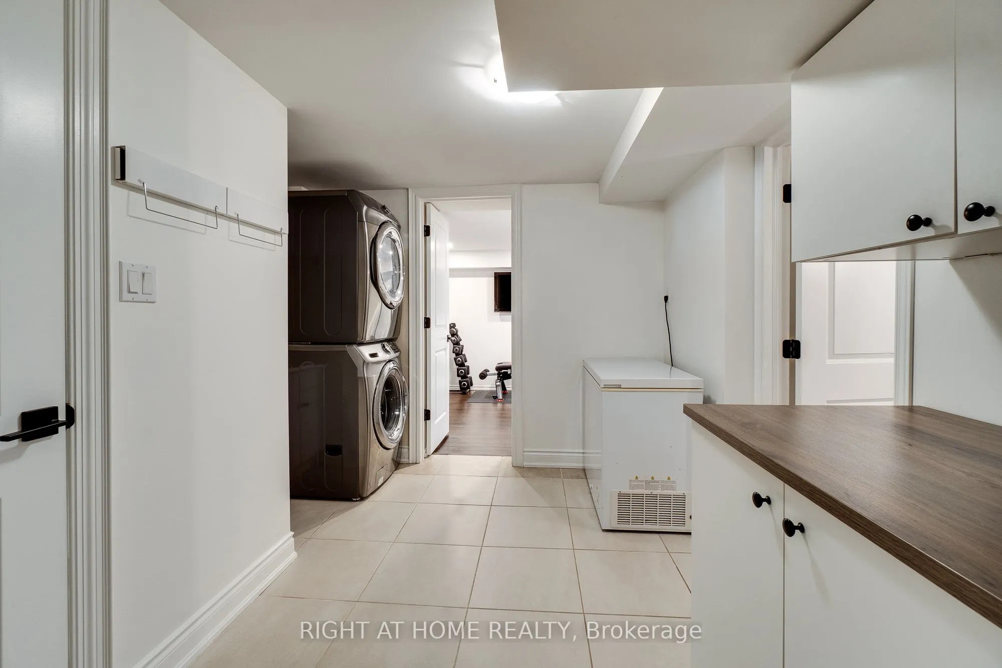 92 Ridgevale Drive