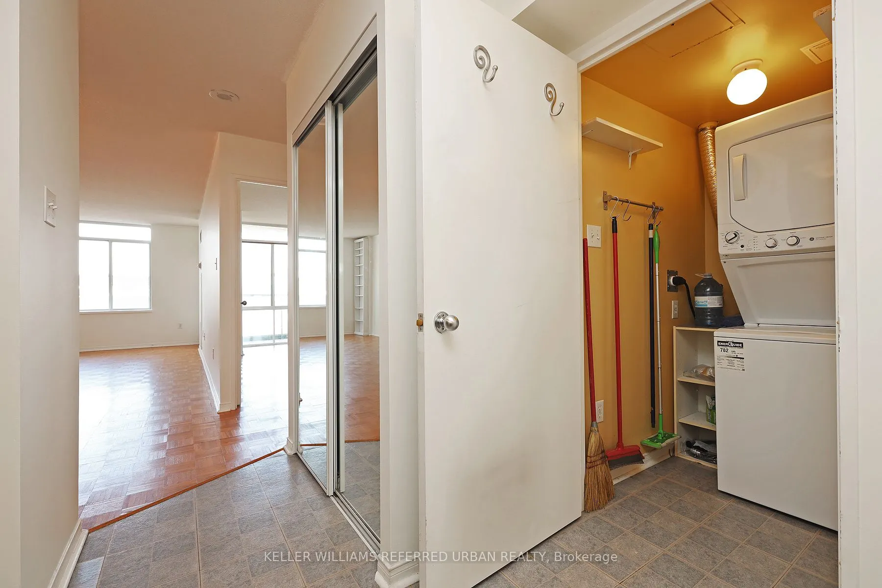 39 Parliament Street, #1008