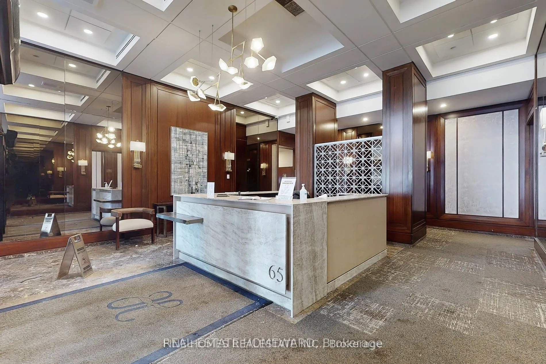 55 Harbour Square, #3213