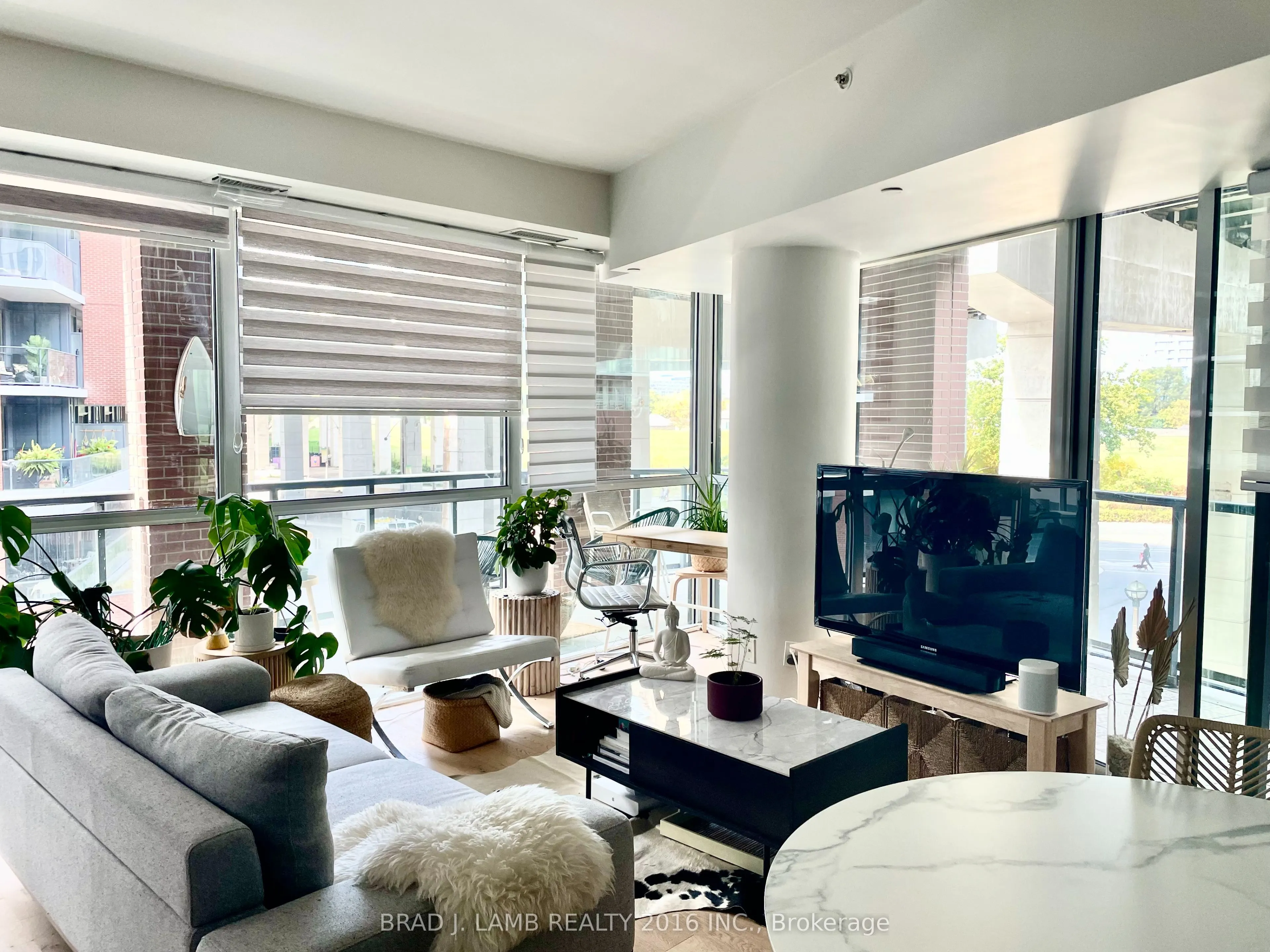 20 BRUYERES Mews, #327