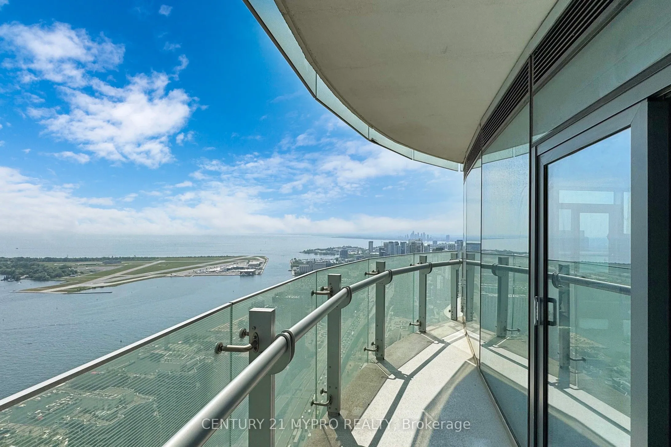 12 York Street, #5304