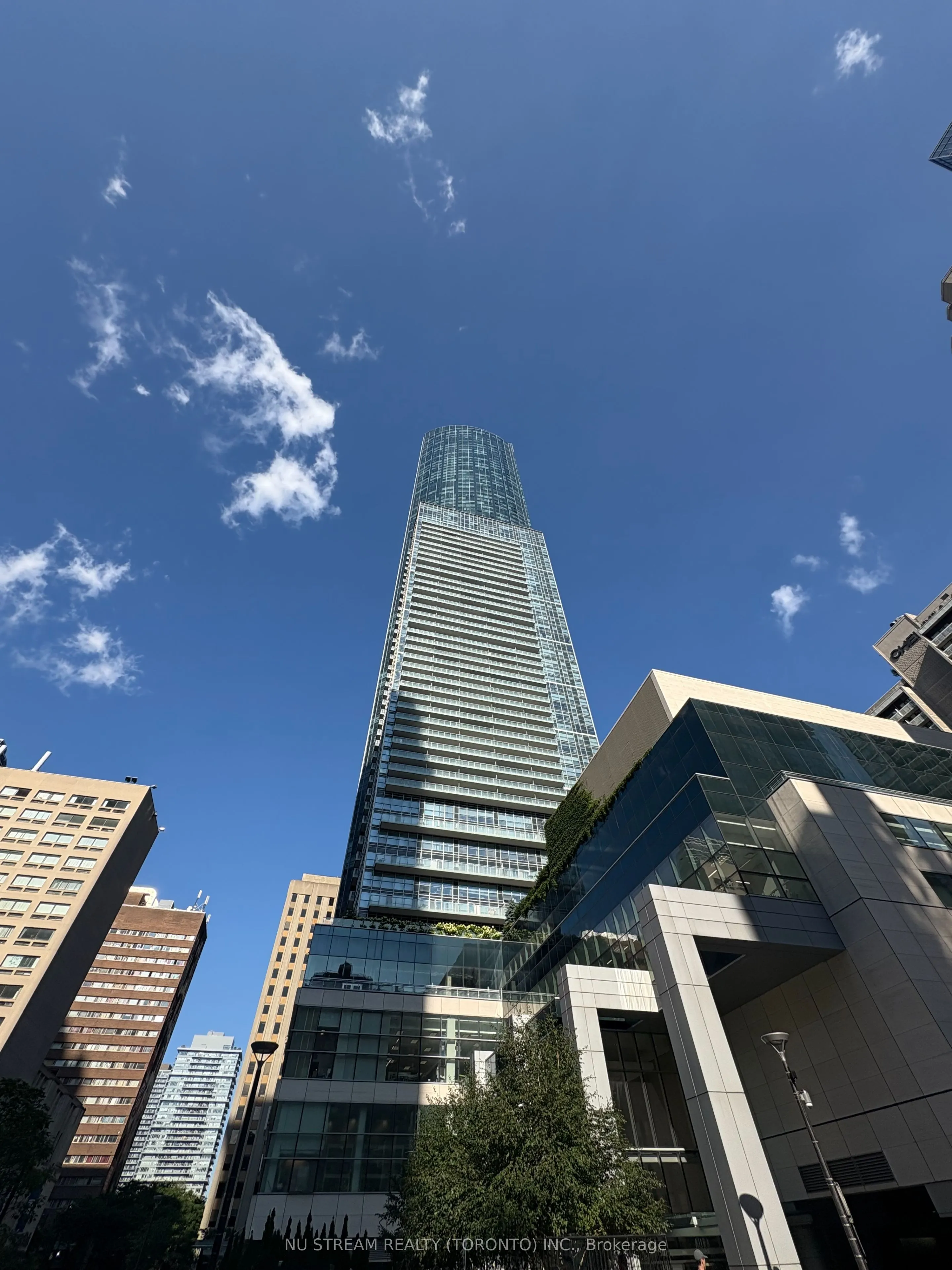 384 Yonge Street, #59
