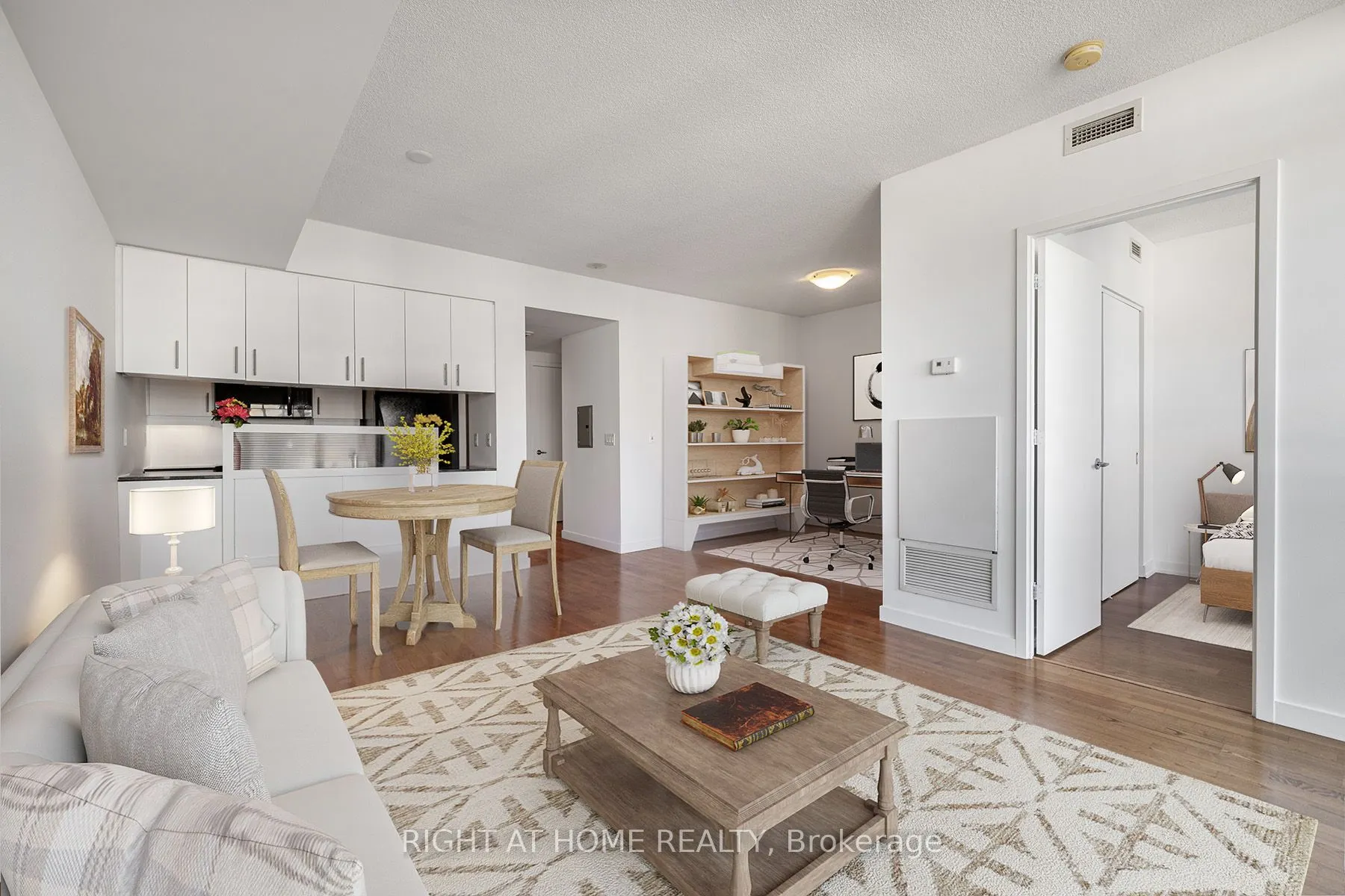 281 Mutual Street, #2104