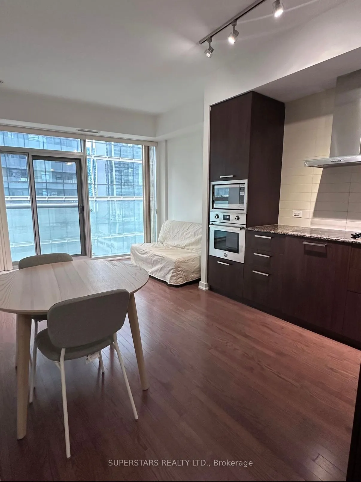 14 York Street, #1309