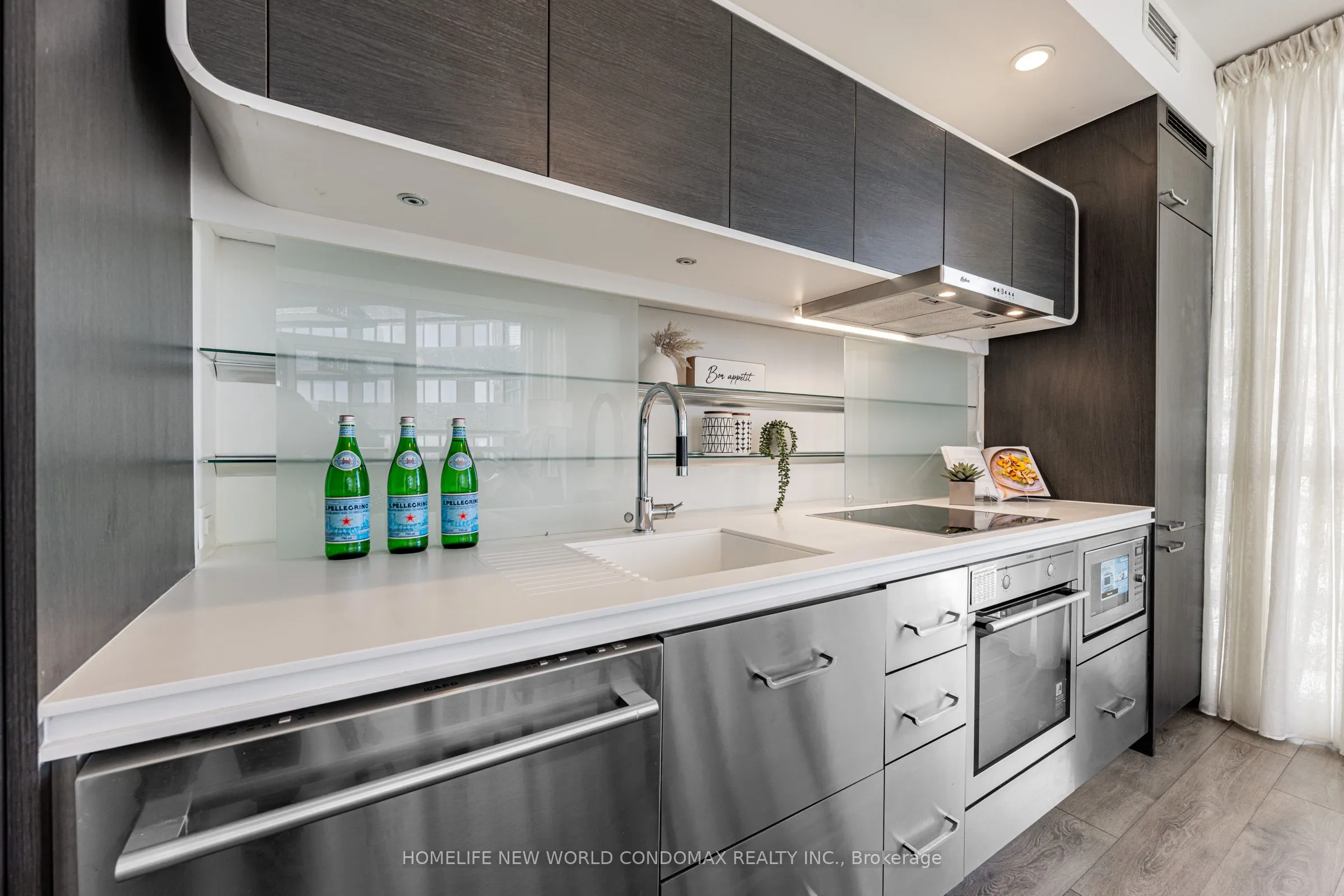 45 CHARLES Street E, #5010