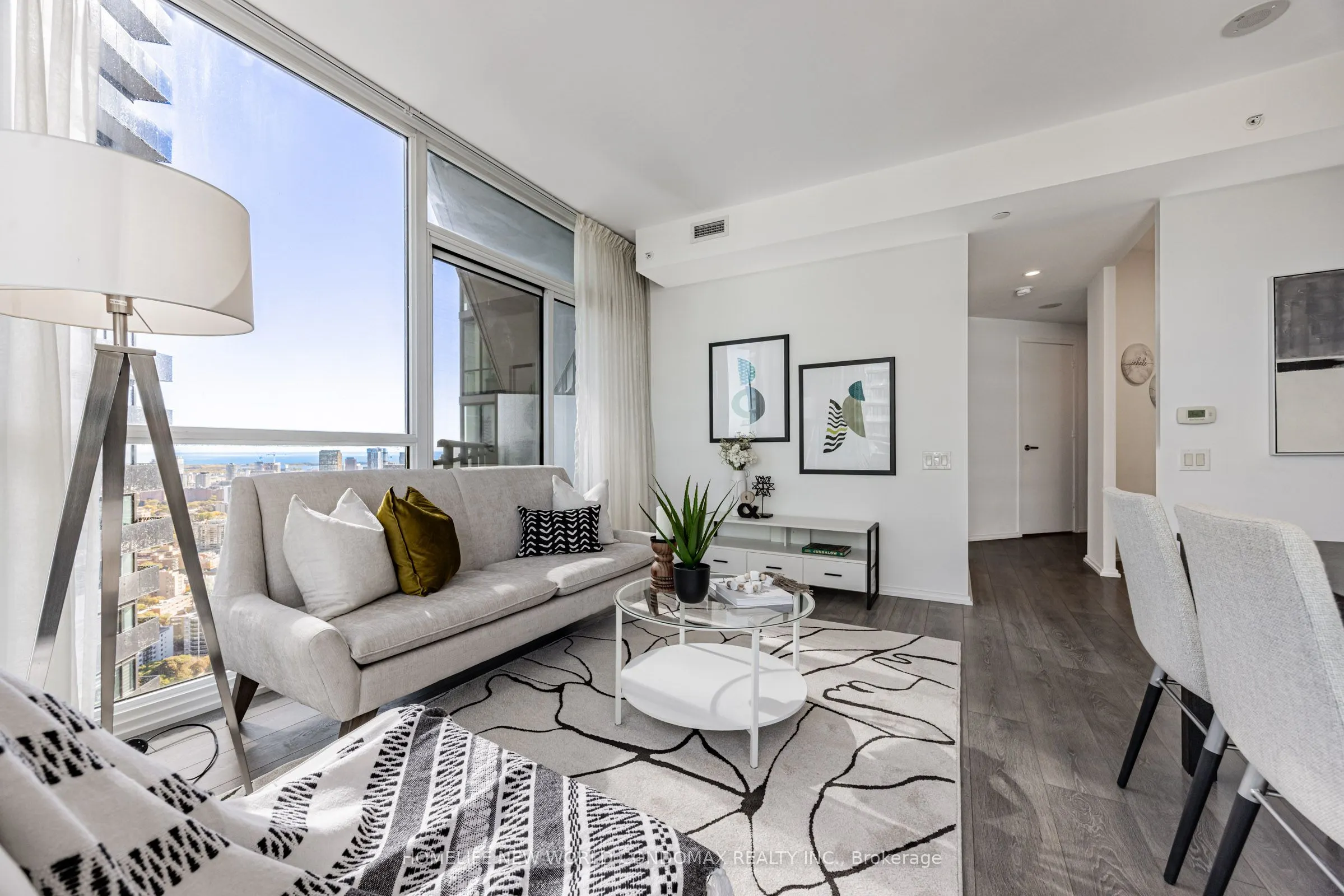 45 CHARLES Street E, #5010