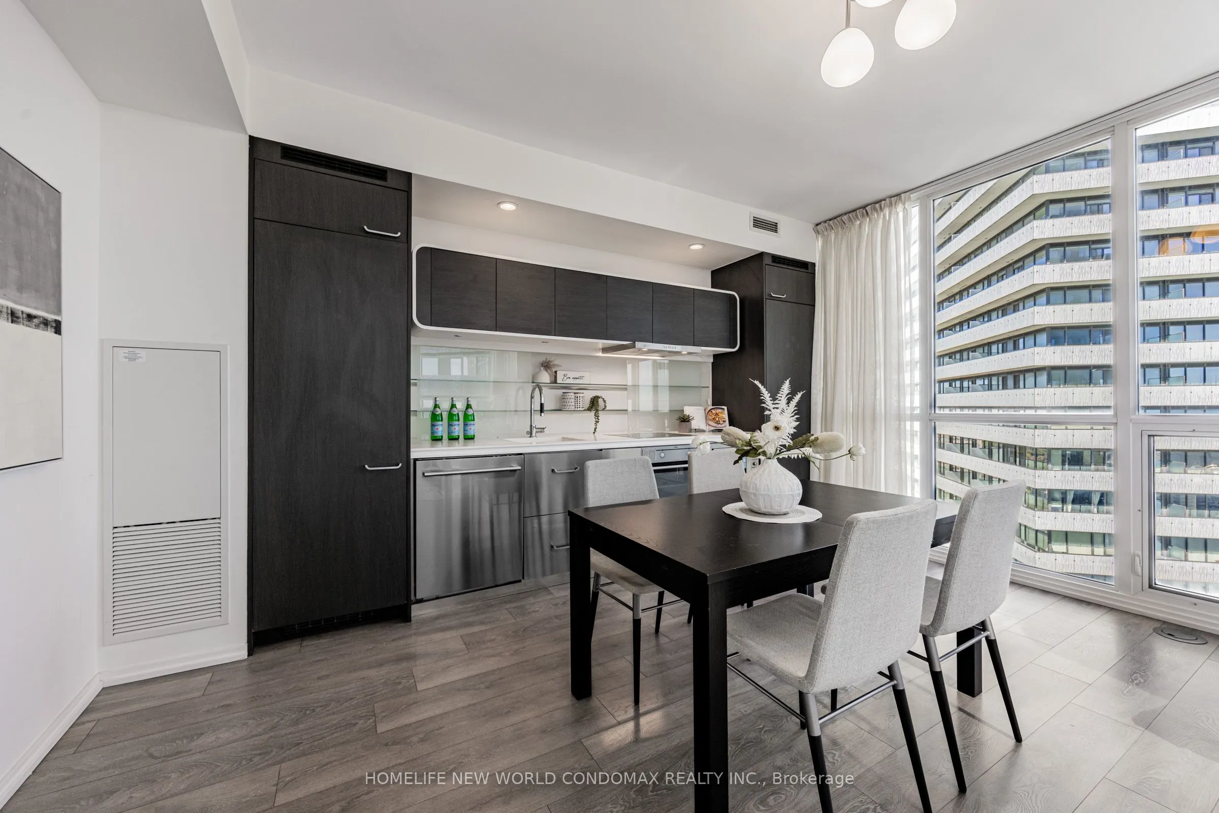 45 CHARLES Street E, #5010