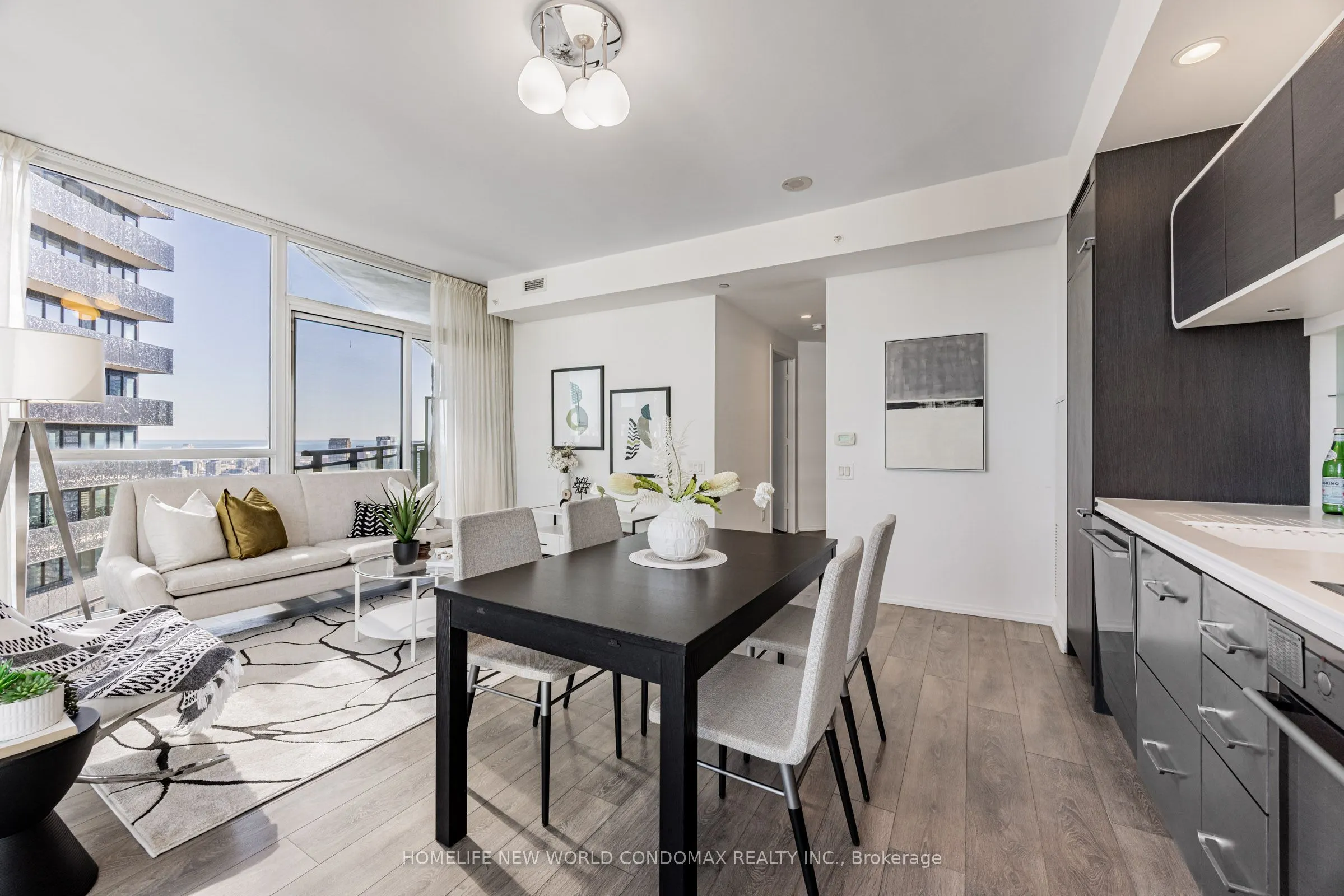 45 CHARLES Street E, #5010