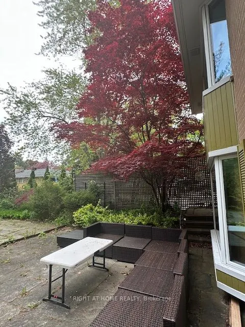 33 Wycliffe Crescent