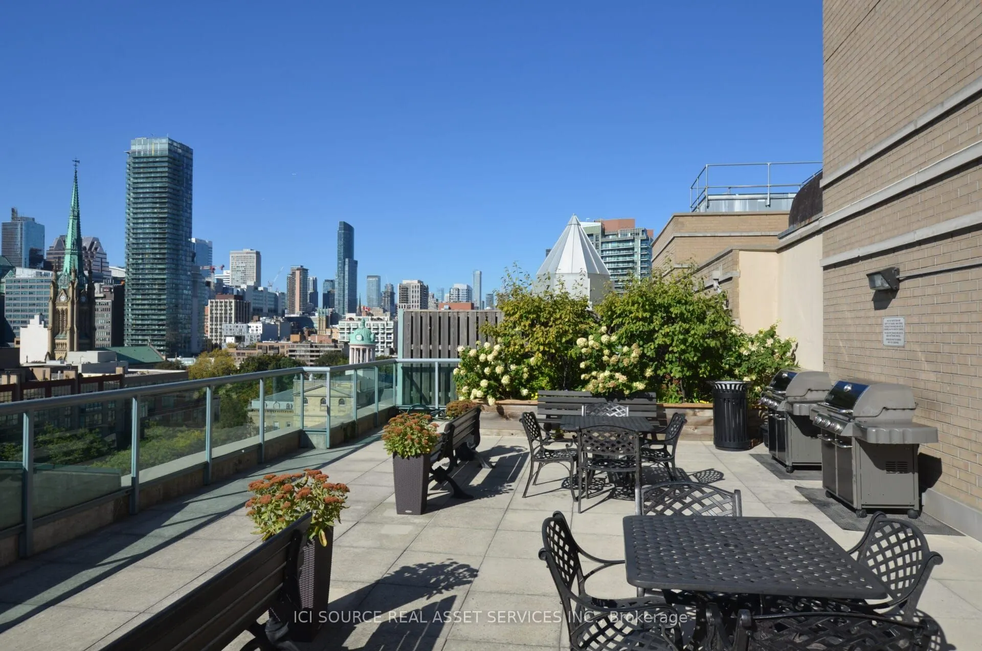 109 Front Street E, #121