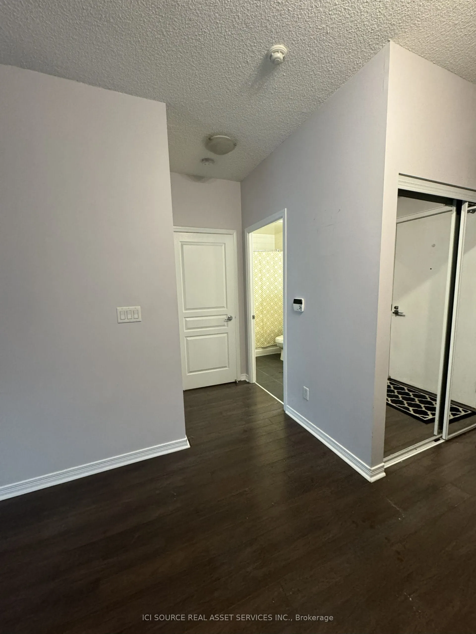 352 Front Street W, #1820