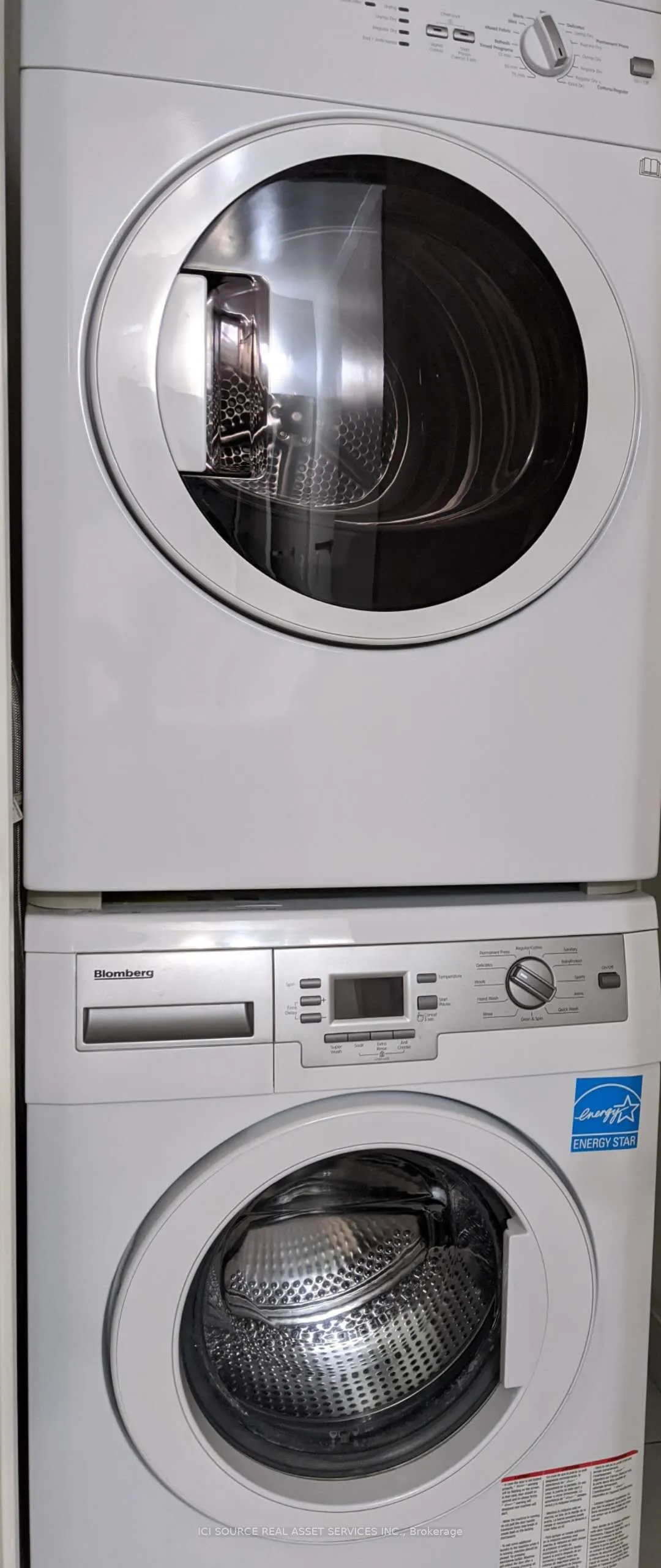 210 Simcoe Street, #2204