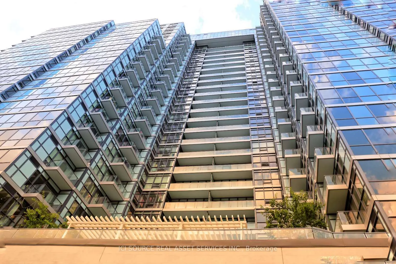210 Simcoe Street, #2204