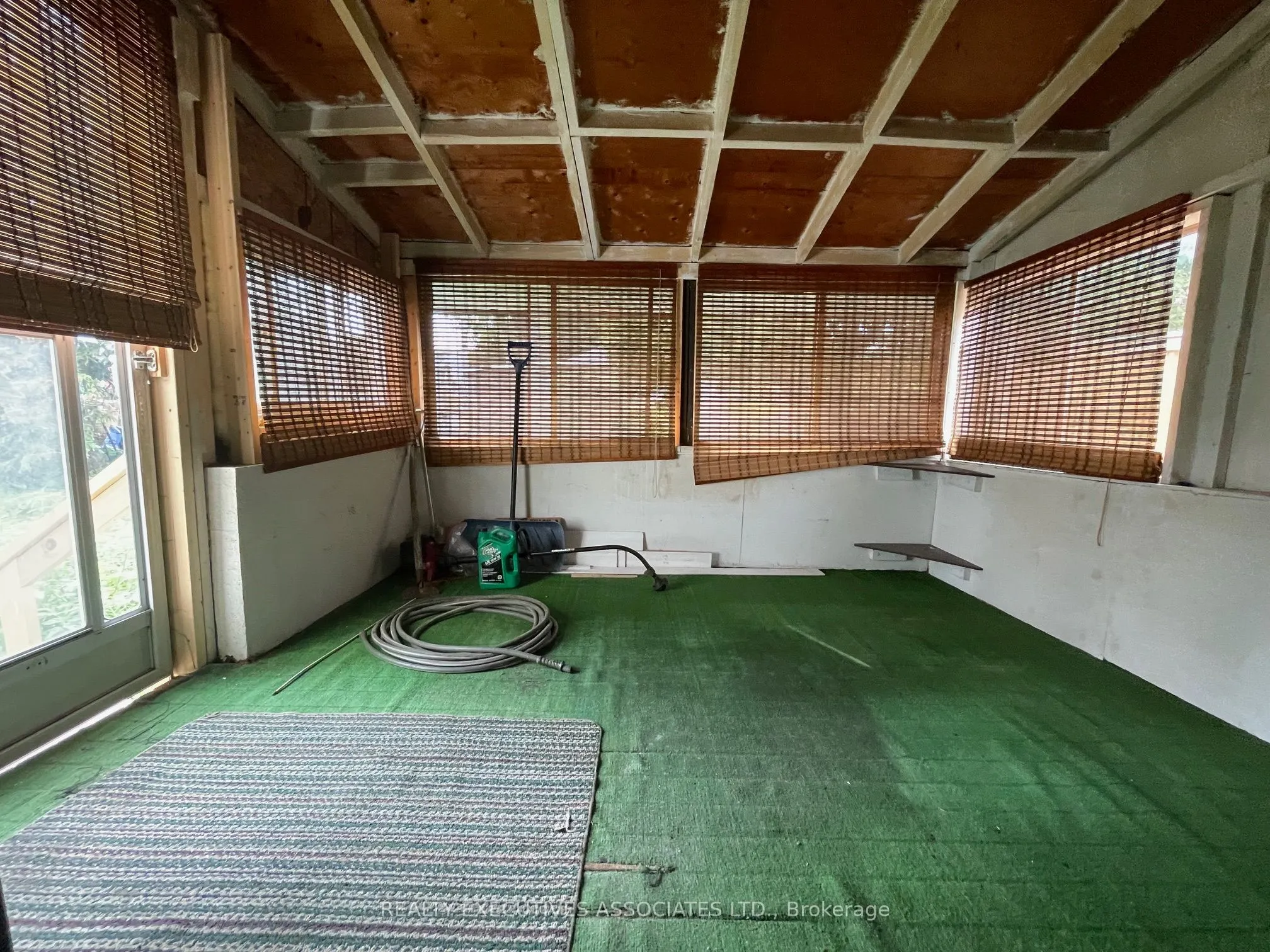 350 Oshawa Boulevard S