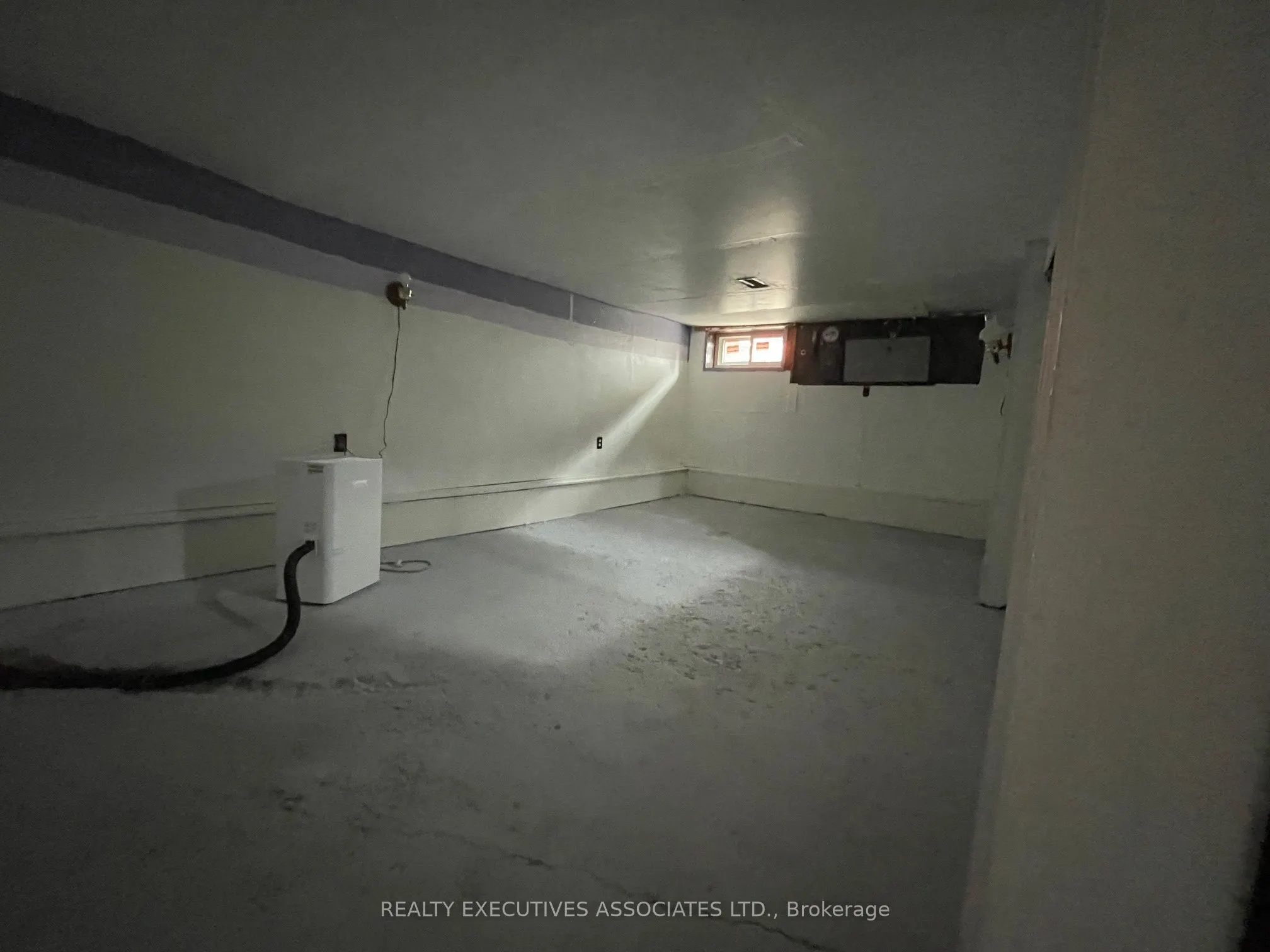 350 Oshawa Boulevard S