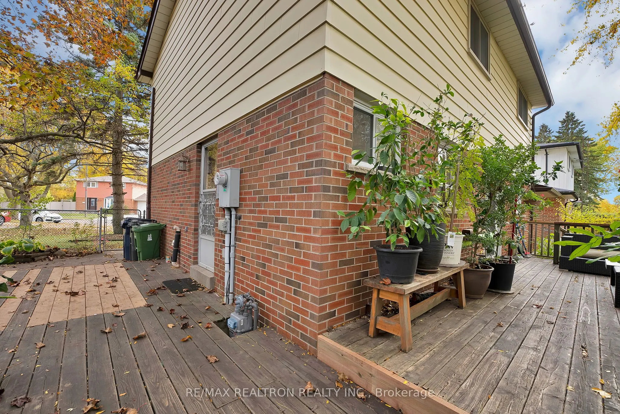 22 Montavista Street