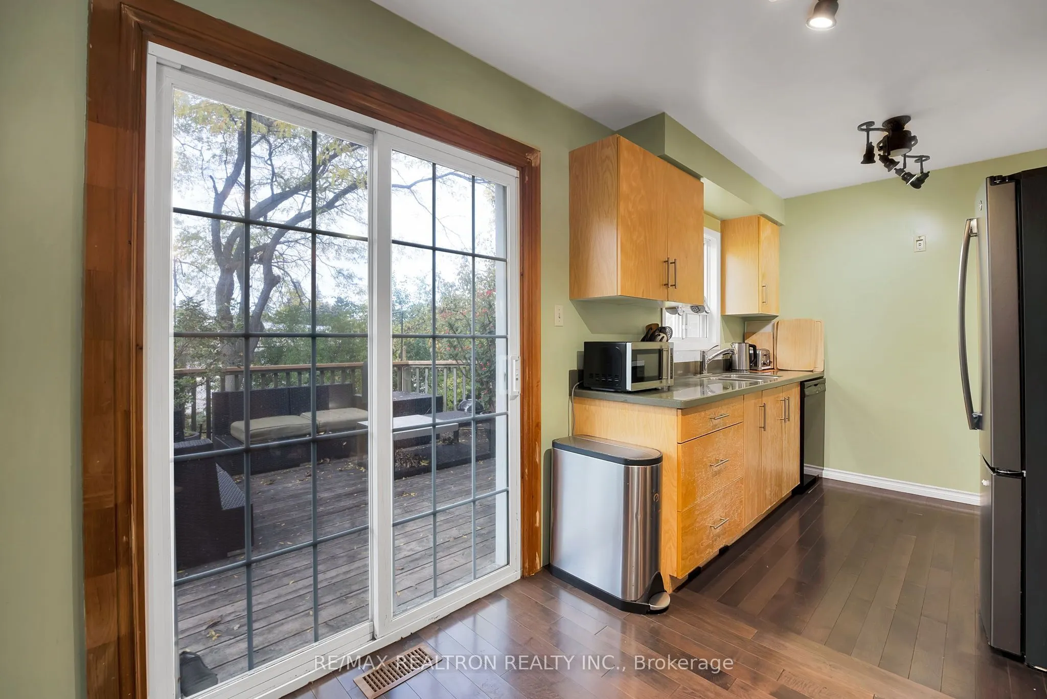 22 Montavista Street