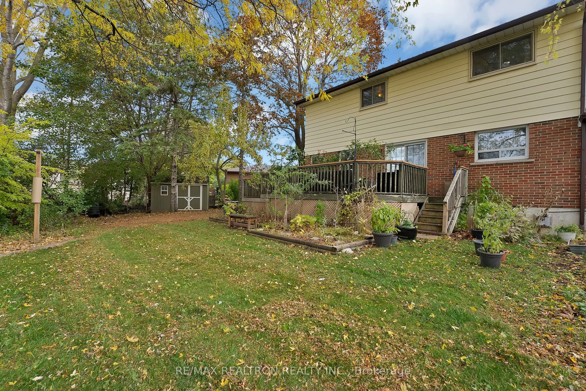 22 Montavista Street