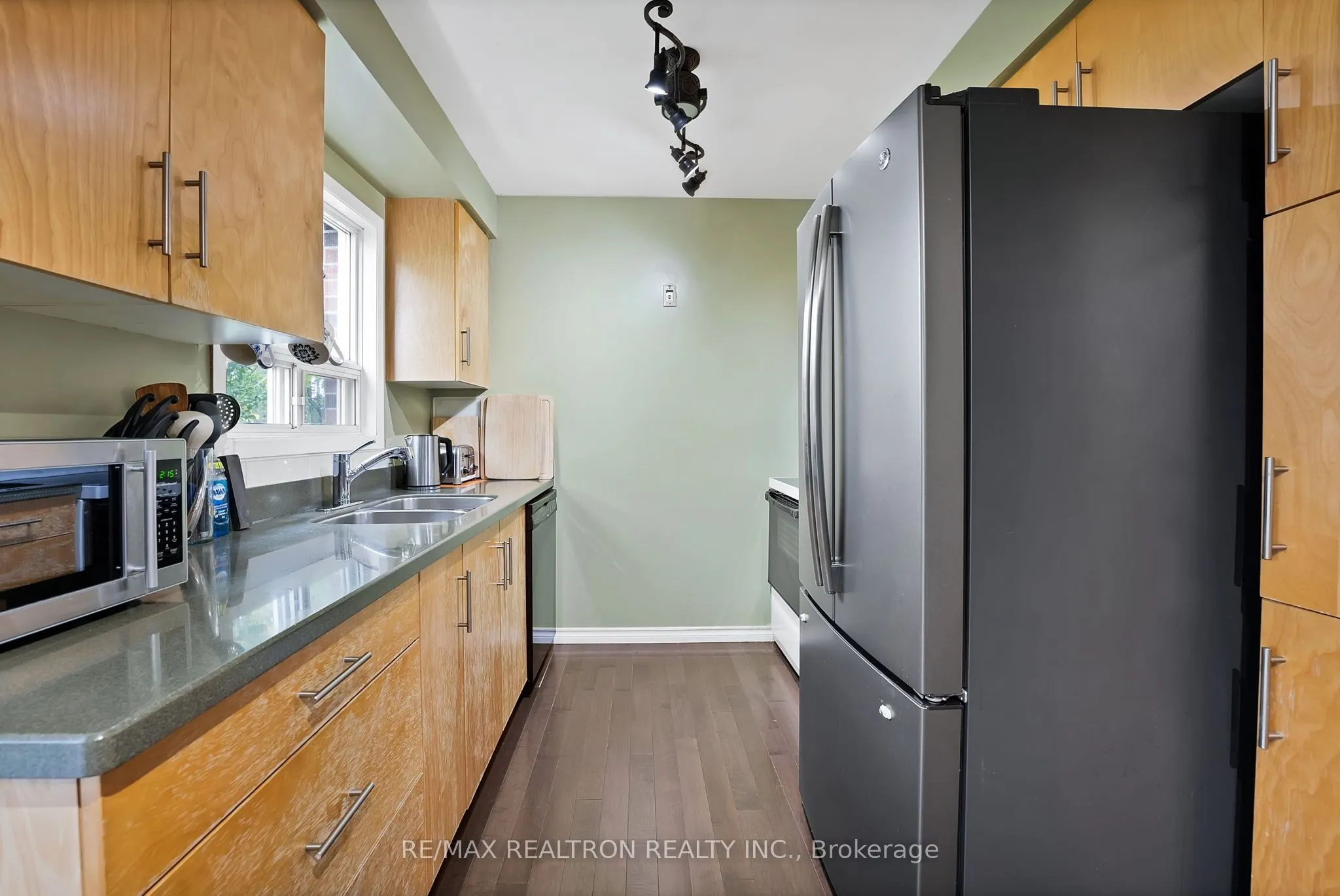 22 Montavista Street