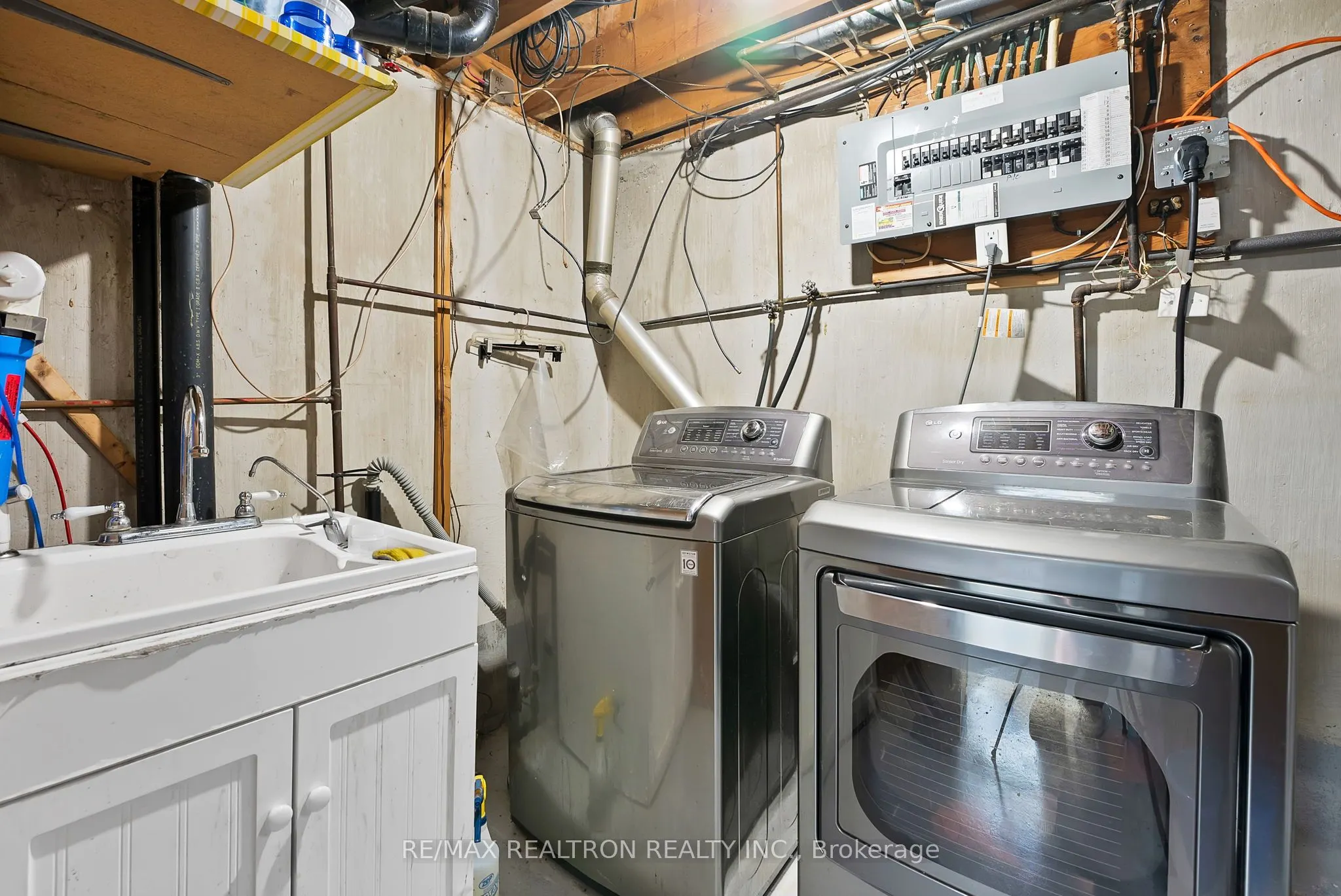 22 Montavista Street