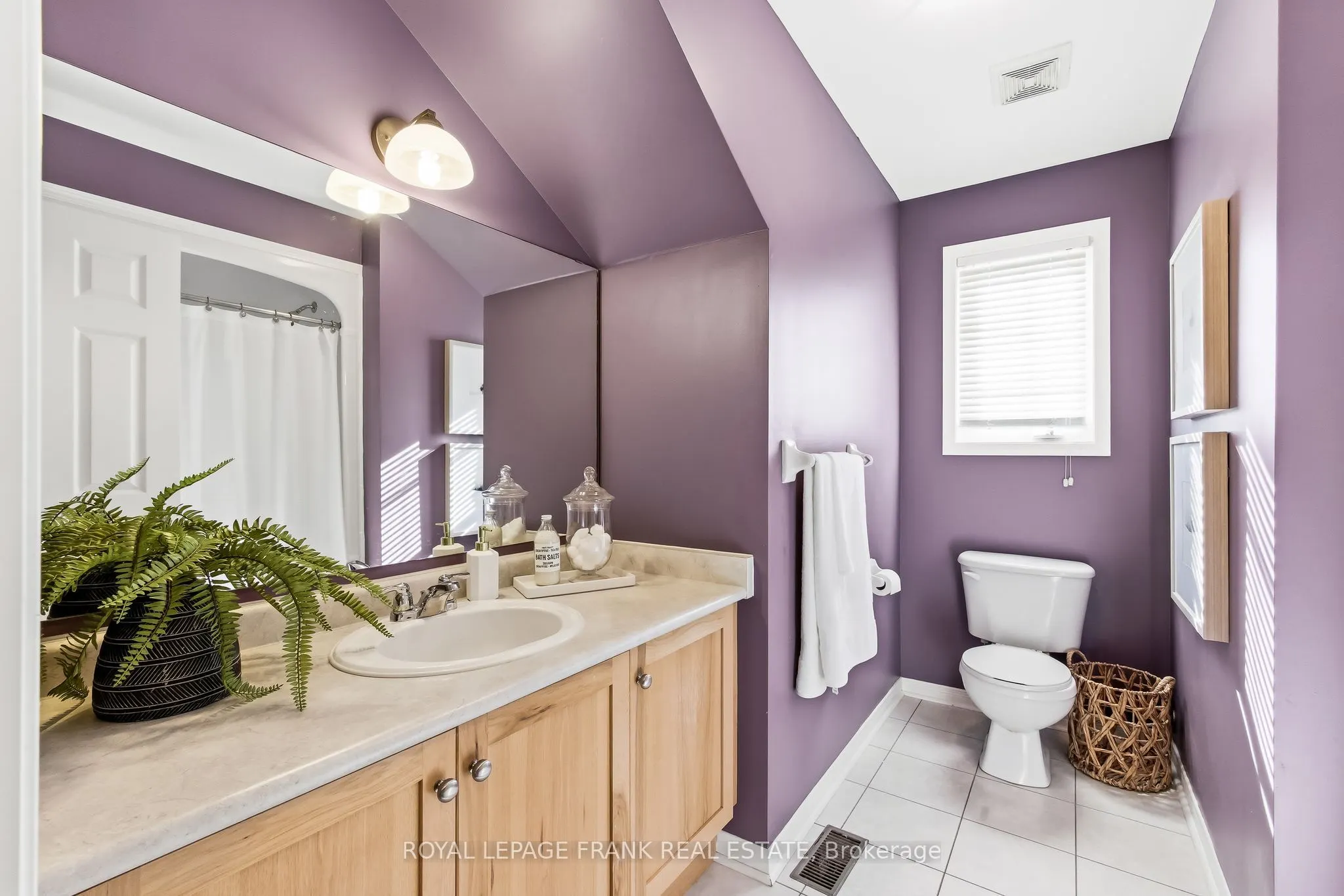 540 Woodmount Crescent