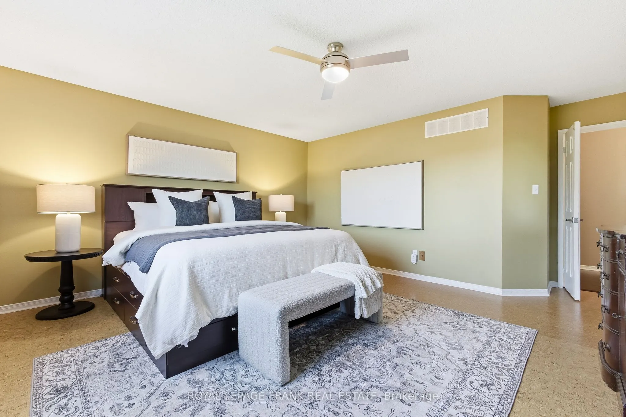 540 Woodmount Crescent