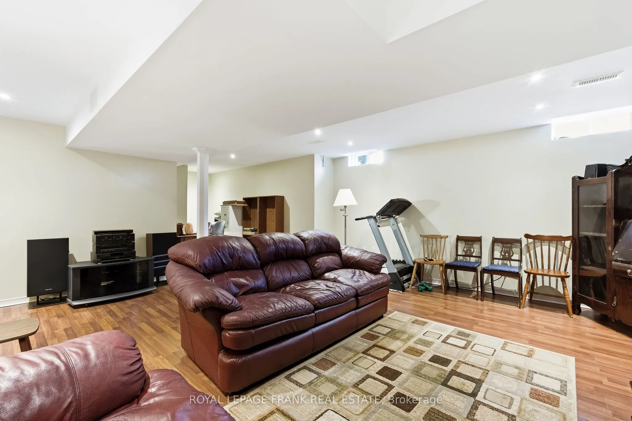 540 Woodmount Crescent