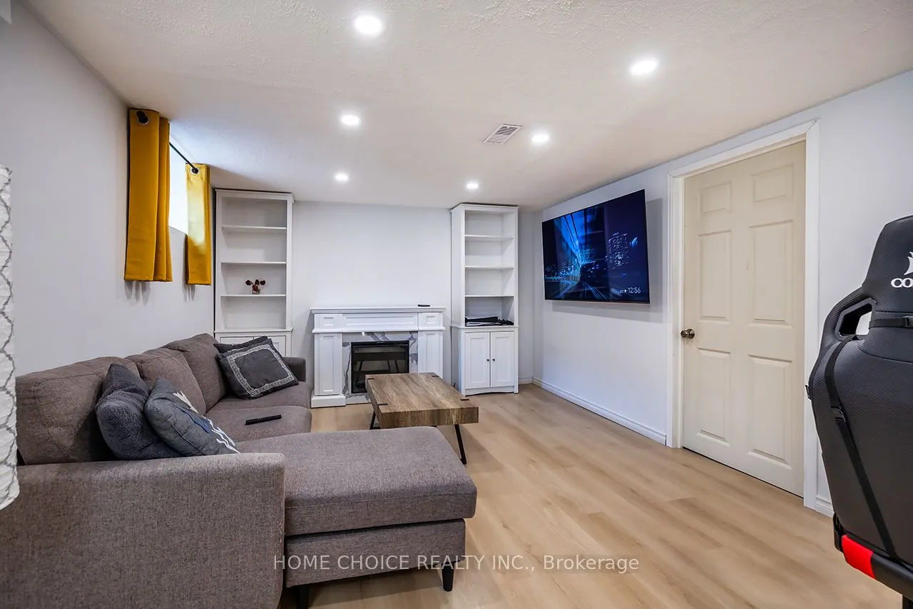 1014 Centre Street N