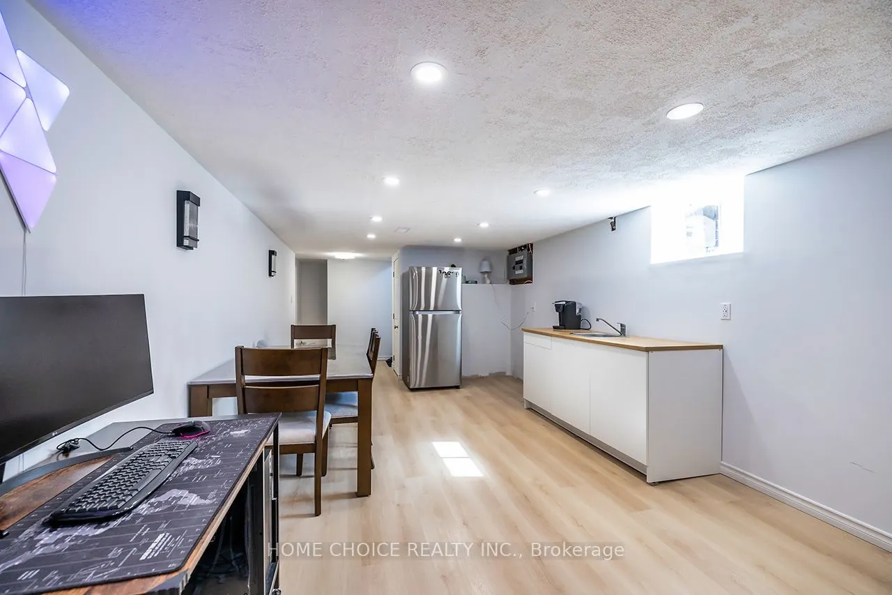 1014 Centre Street N