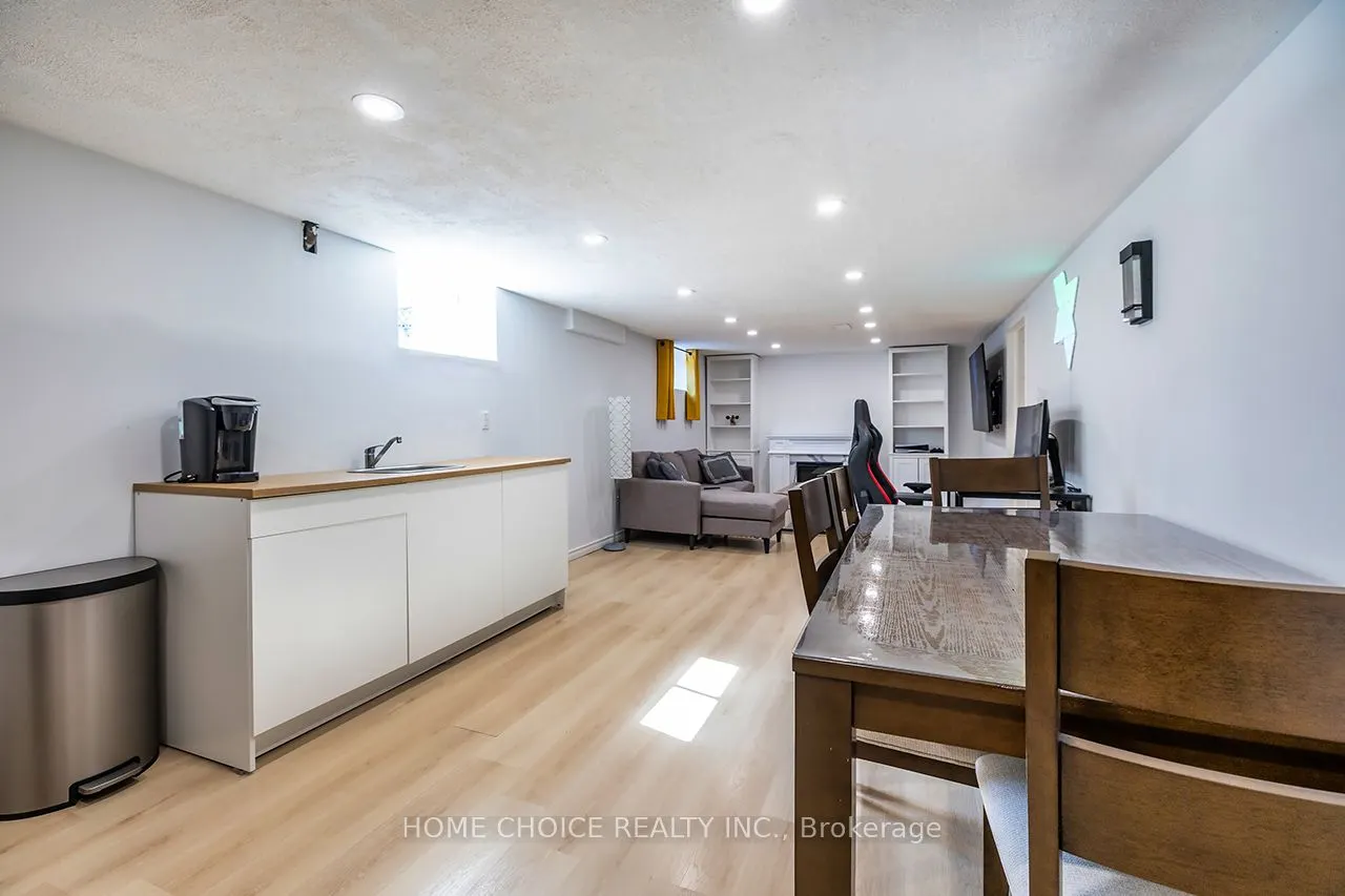 1014 Centre Street N