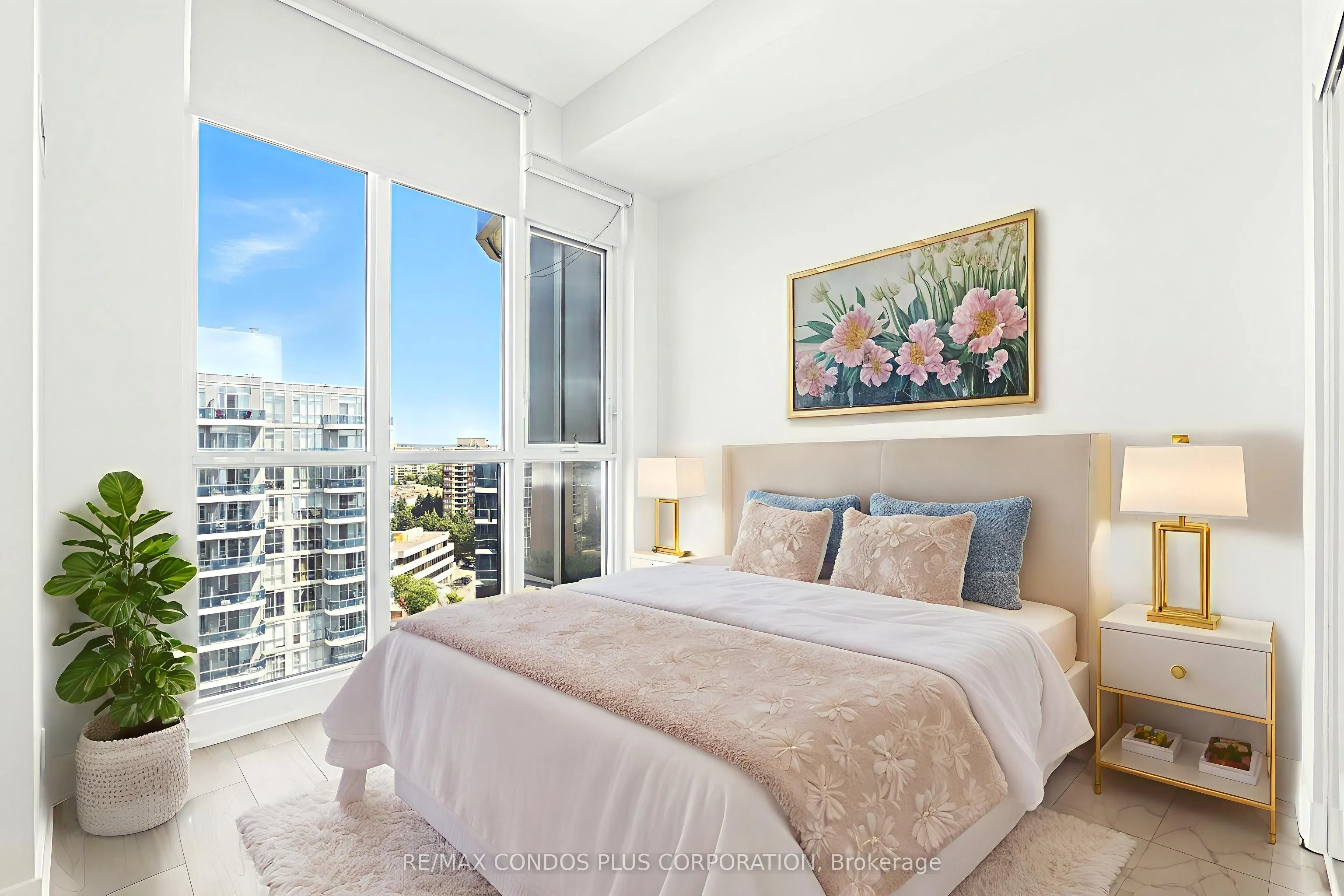 9471 Yonge Street, #Lph15