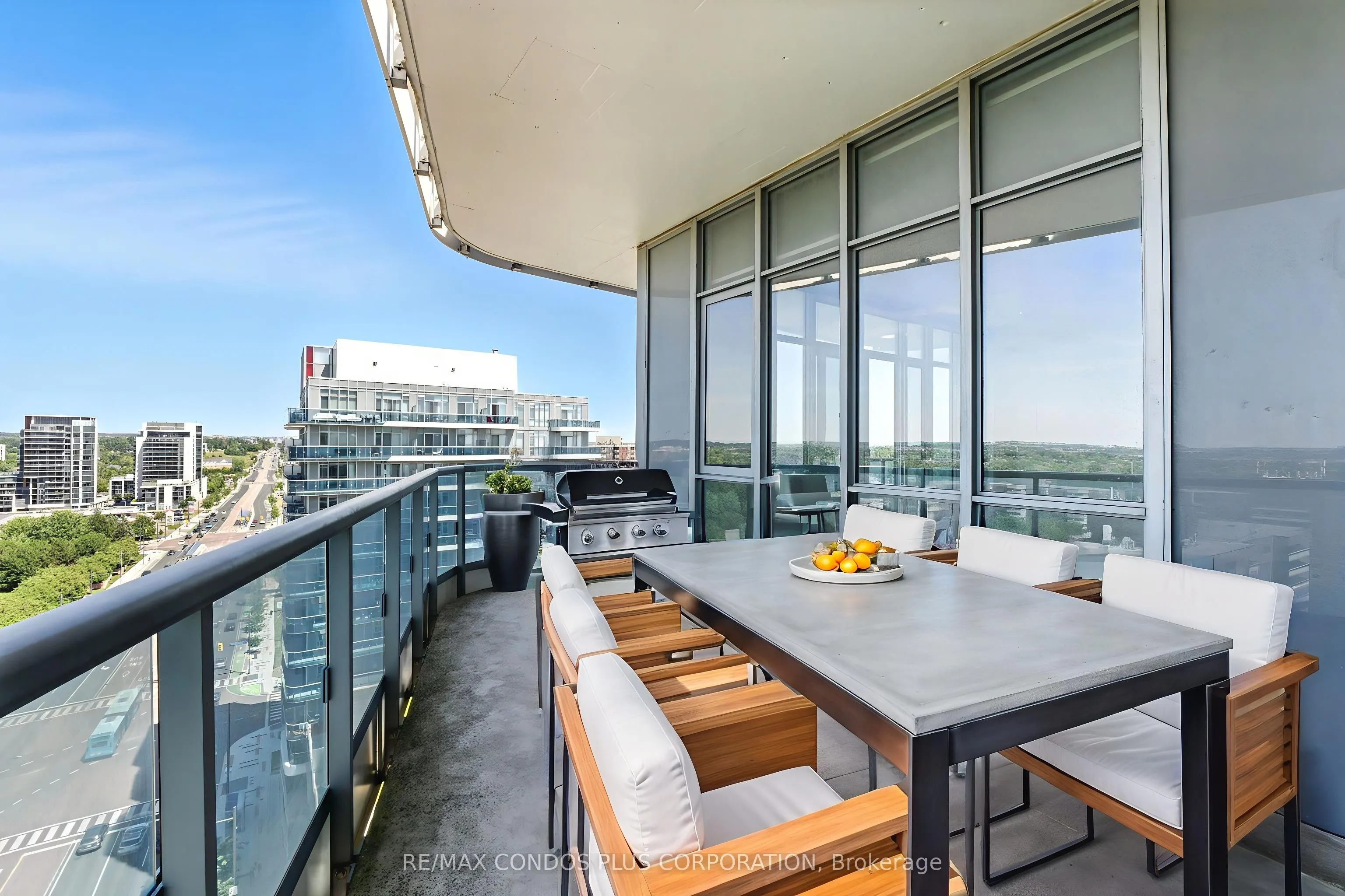 9471 Yonge Street, #Lph15