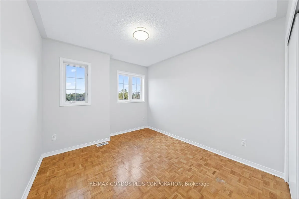 289 Deepsprings Crescent