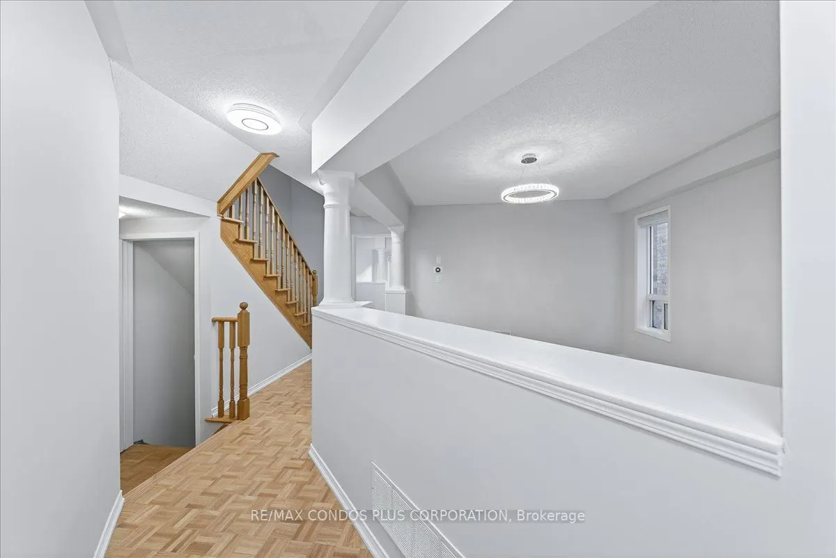 289 Deepsprings Crescent