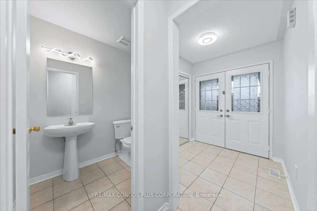 289 Deepsprings Crescent