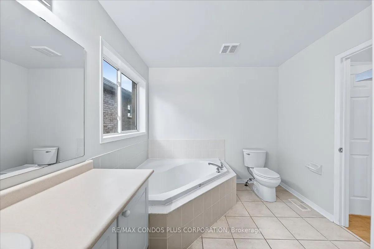 289 Deepsprings Crescent