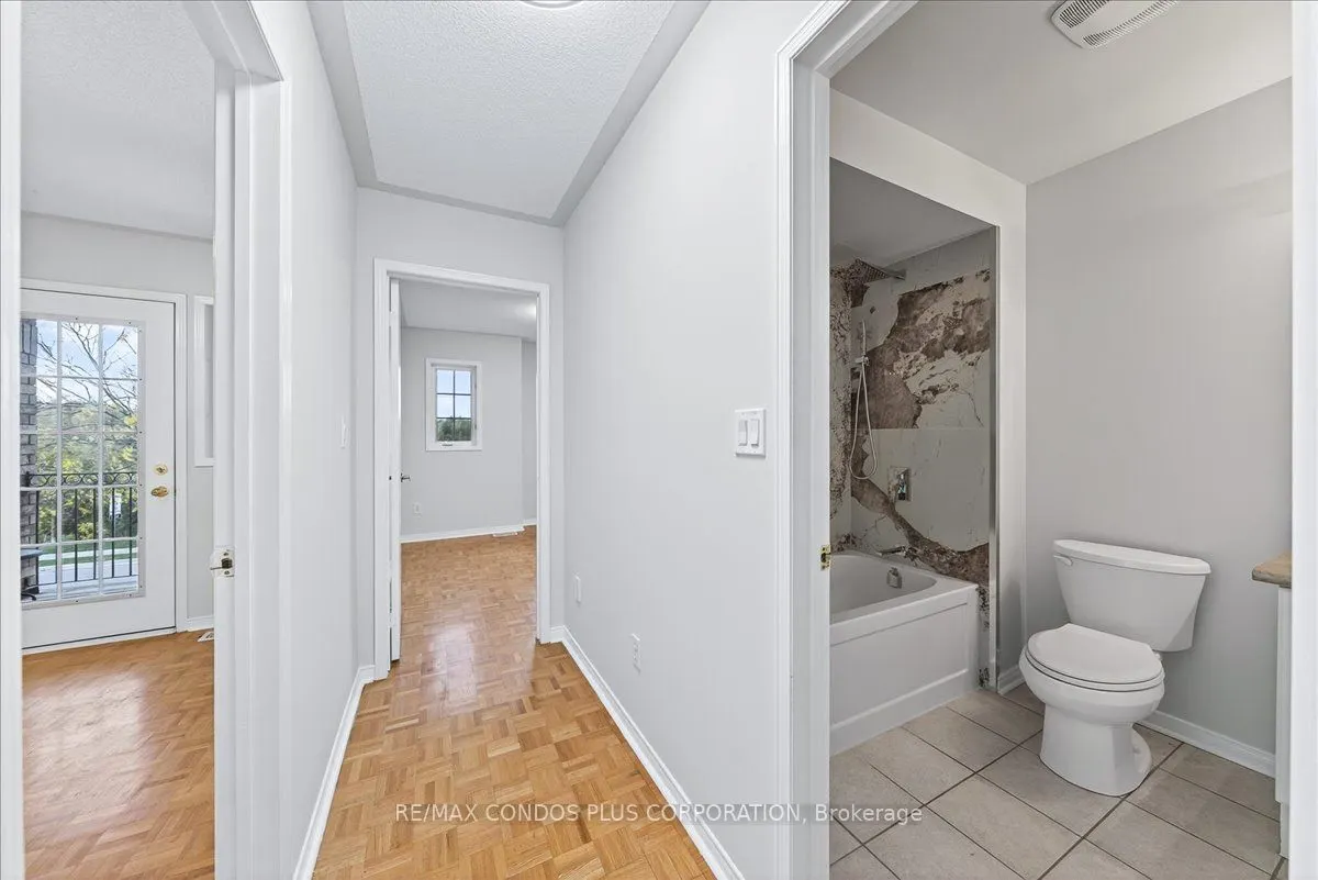 289 Deepsprings Crescent