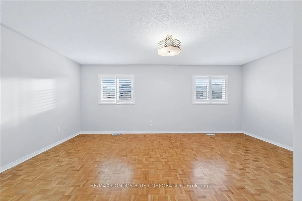 289 Deepsprings Crescent