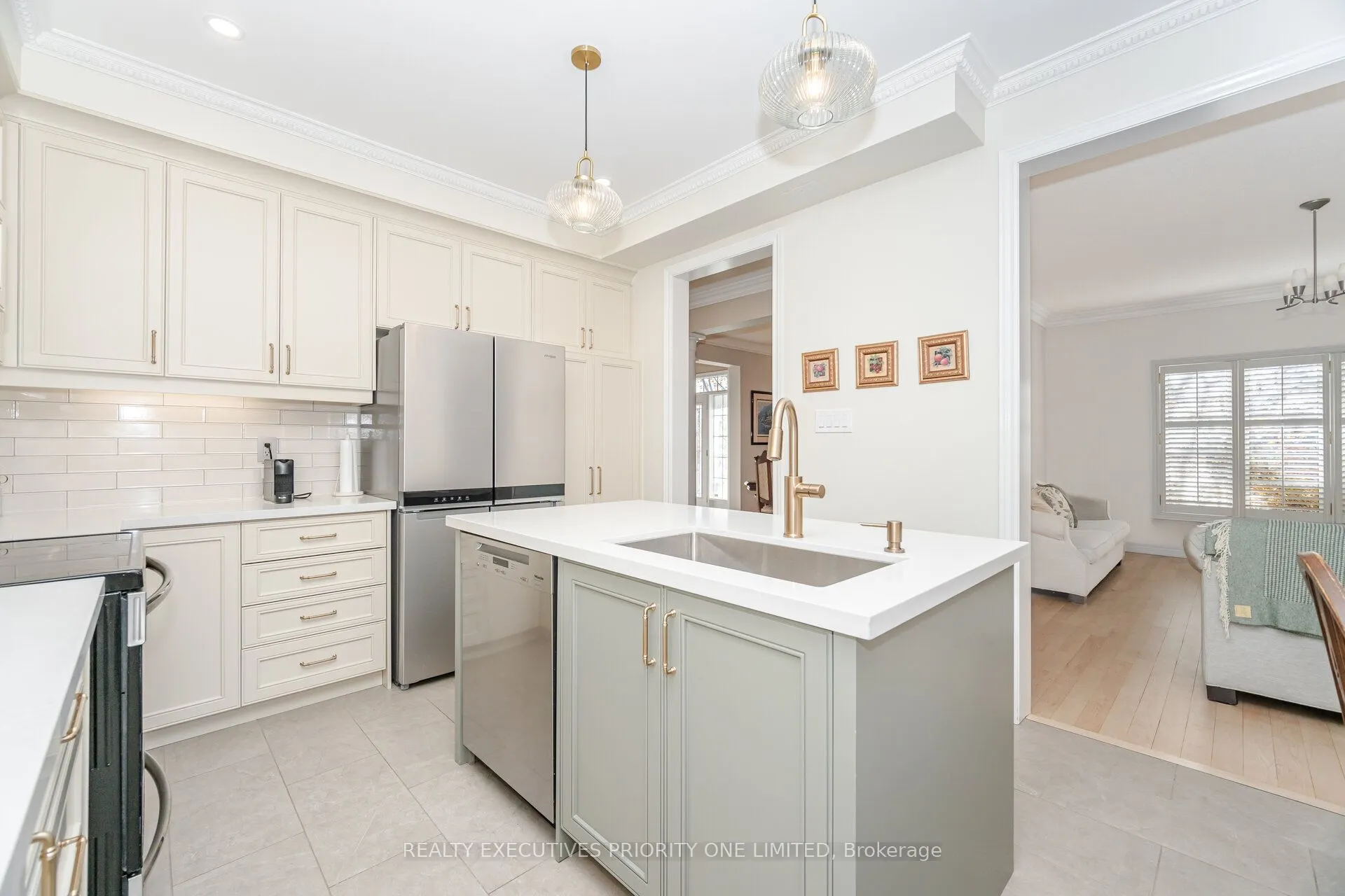 56 Regency View Heights