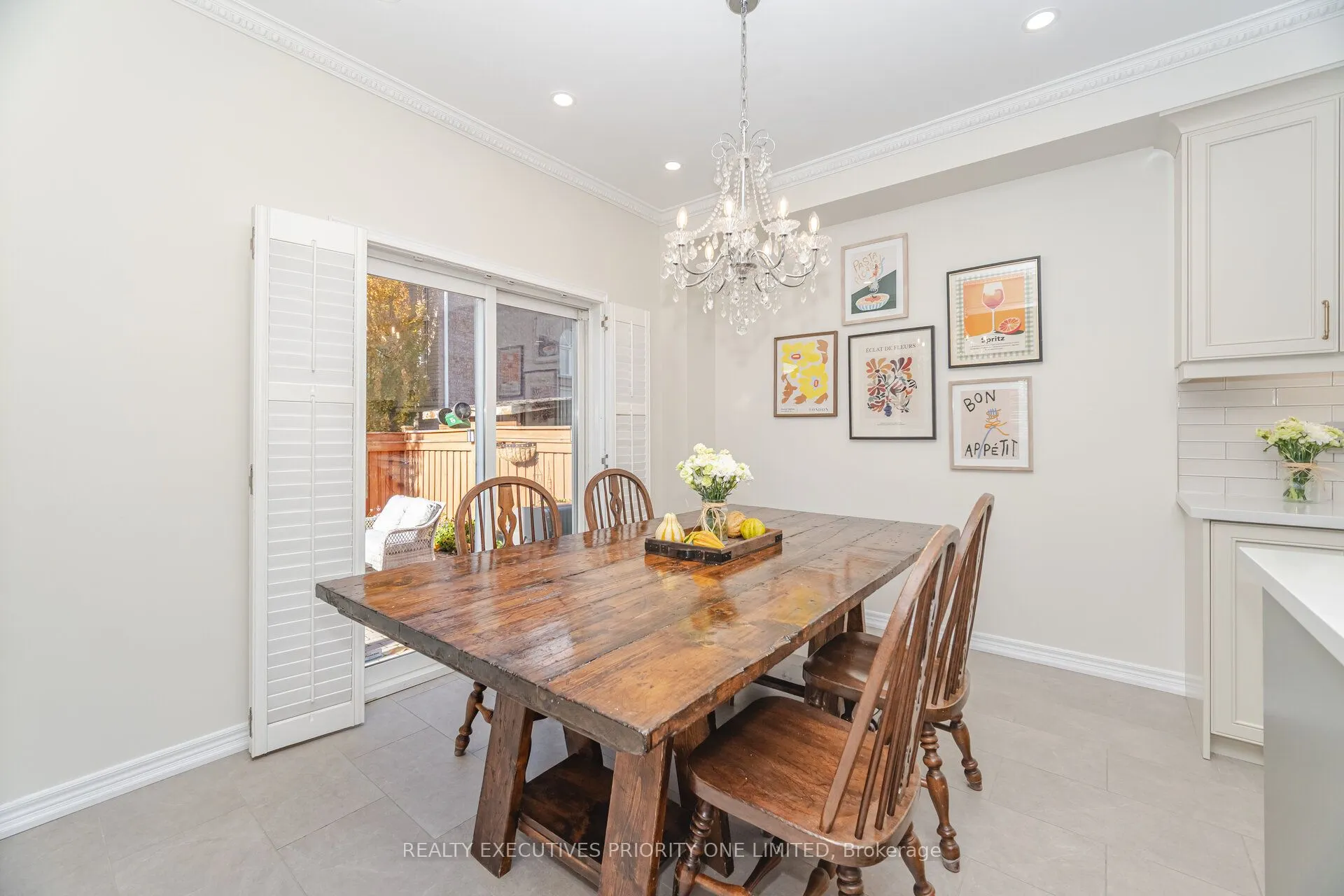 56 Regency View Heights