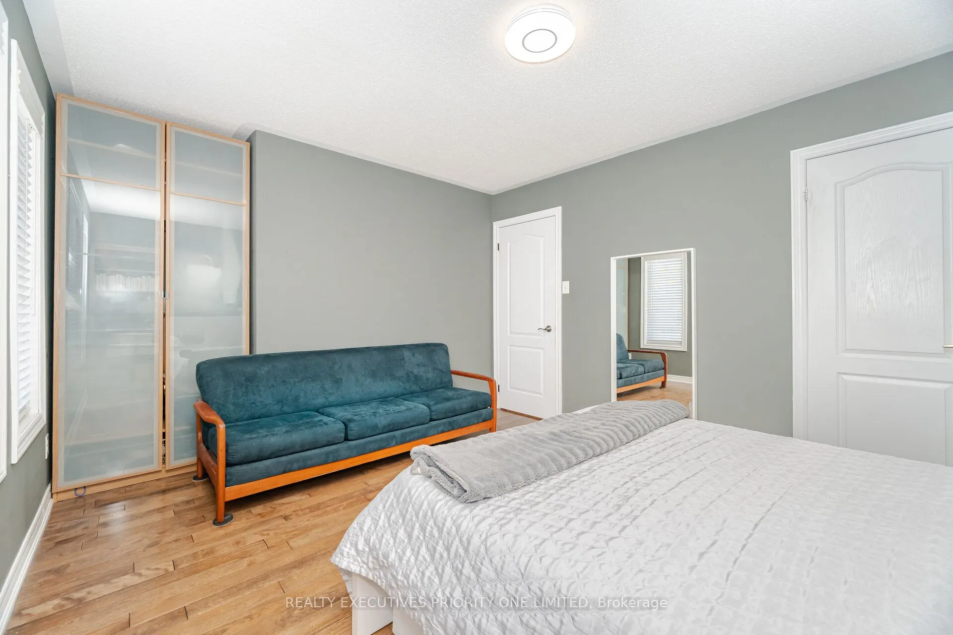 56 Regency View Heights